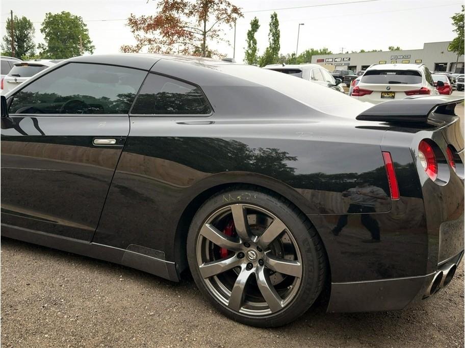 Nissan GT-R Premium 2010