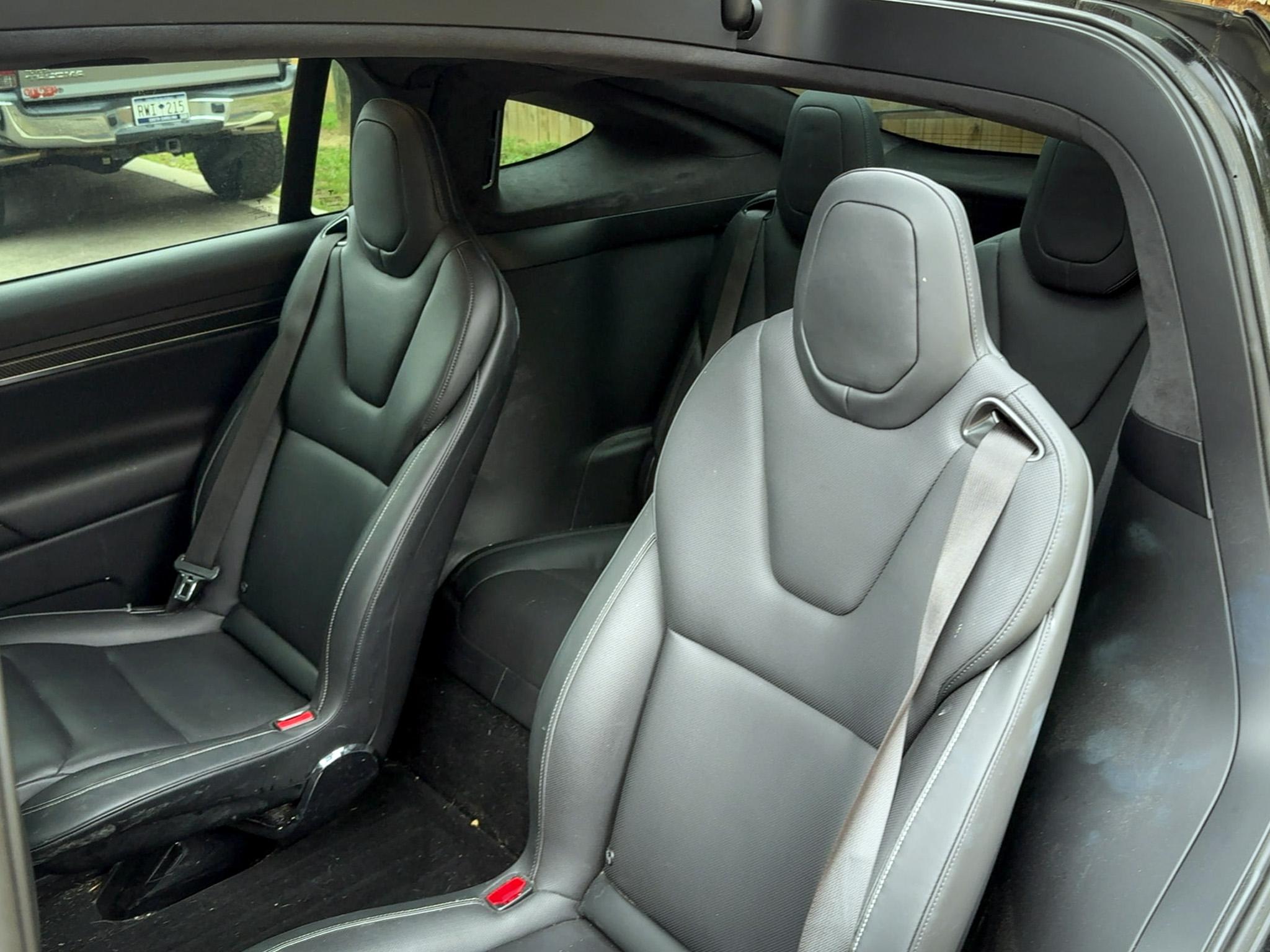 Tesla Model X  2022