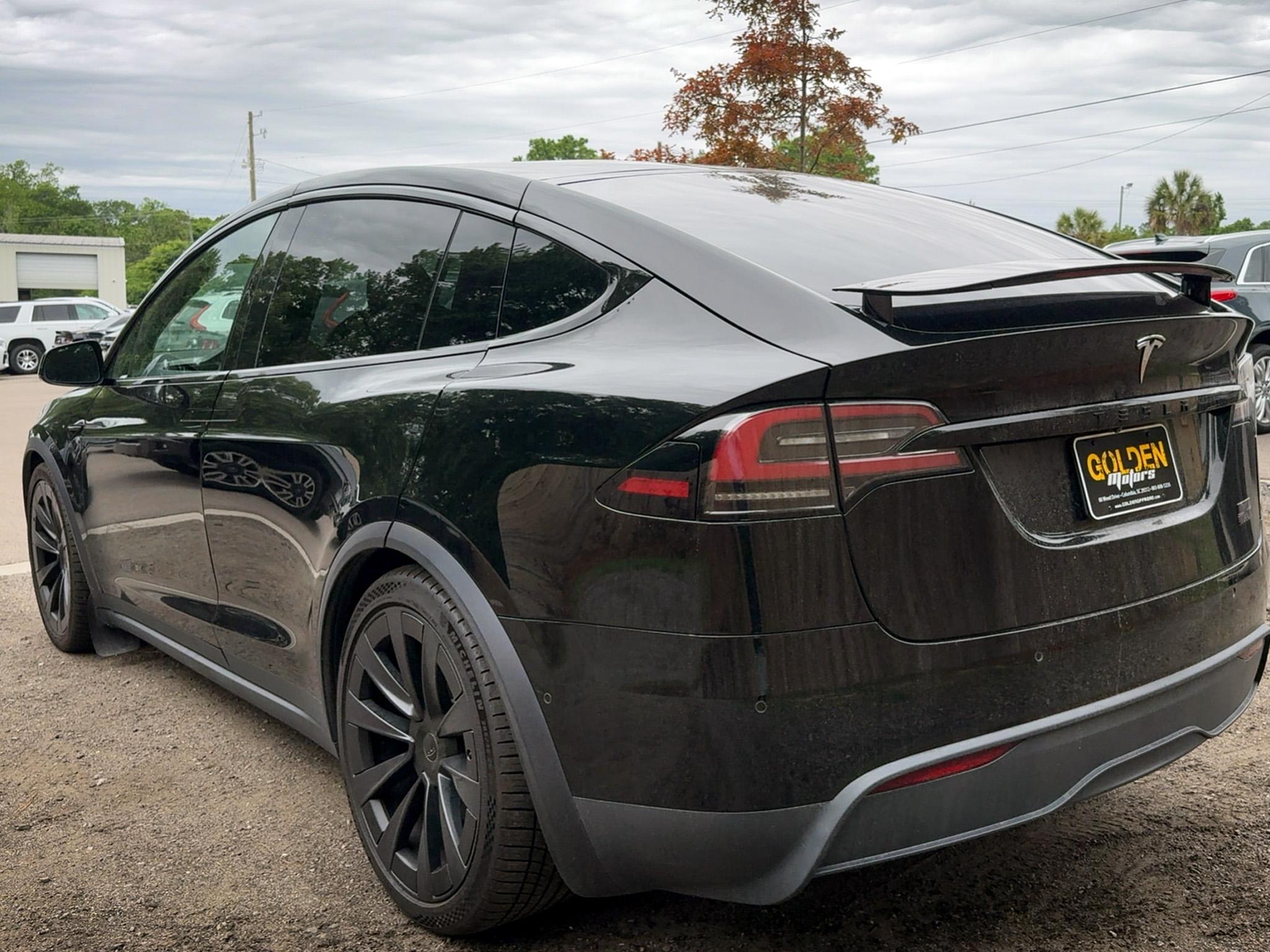 Tesla Model X  2022