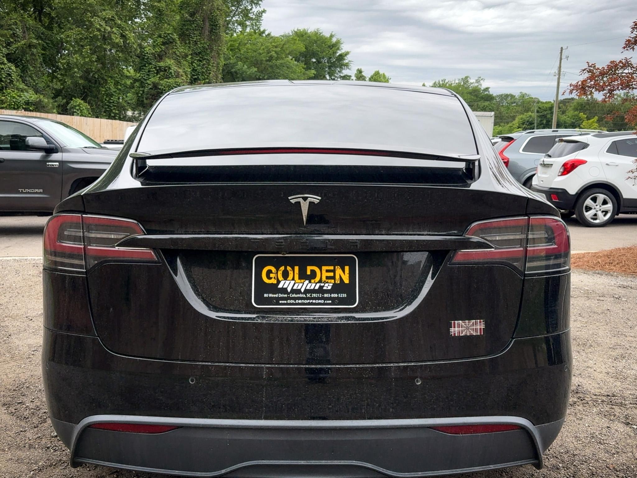 Tesla Model X  2022