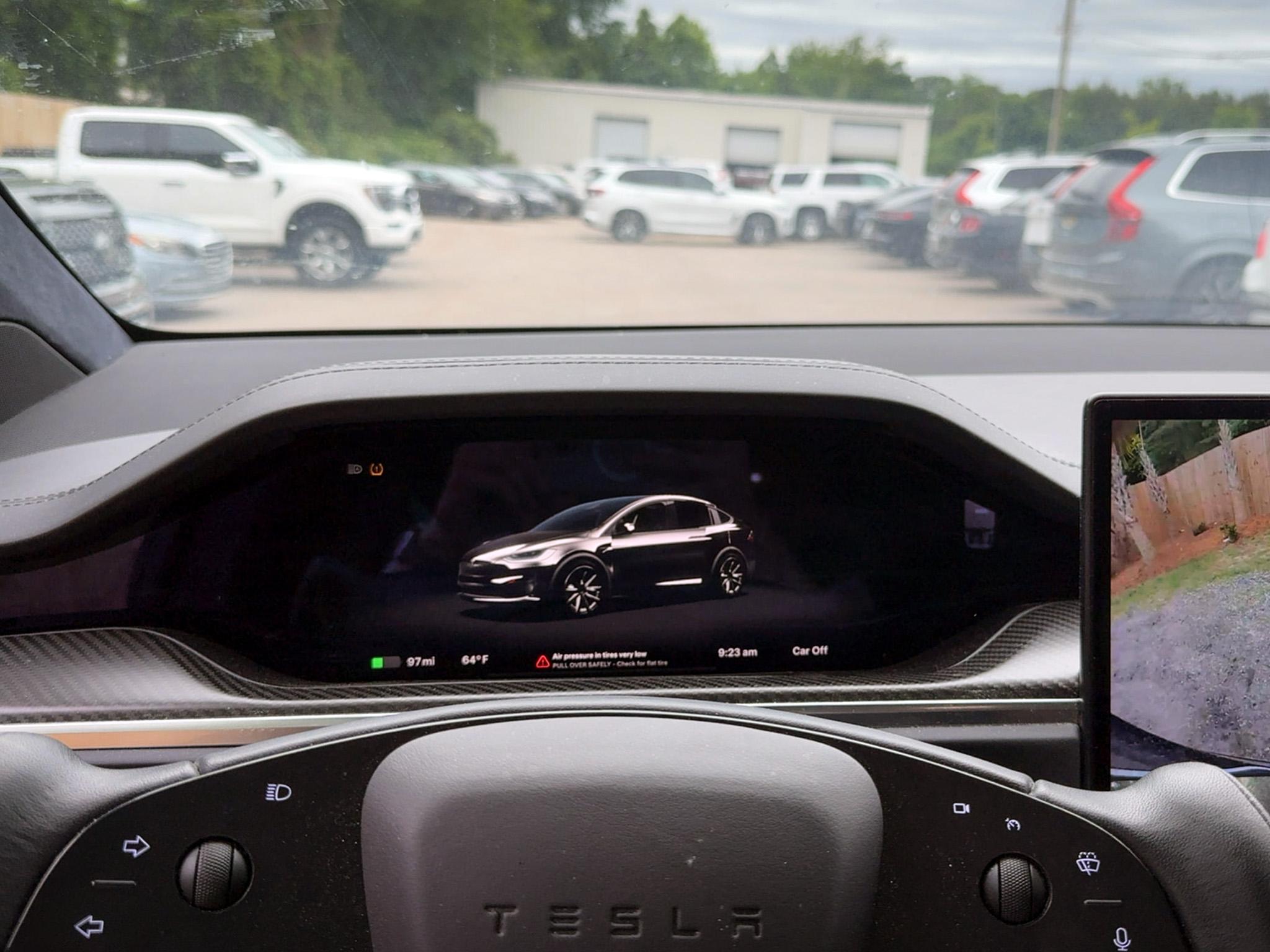 Tesla Model X  2022