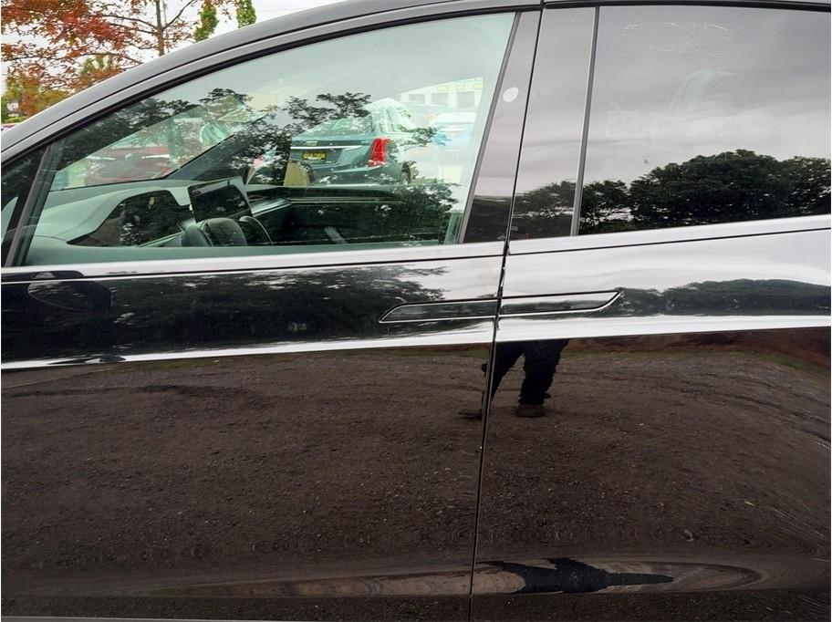 Tesla Model X  2022