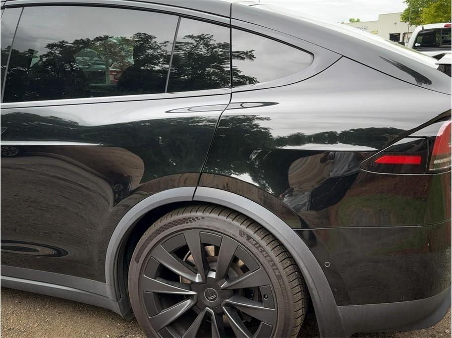 Tesla Model X  2022