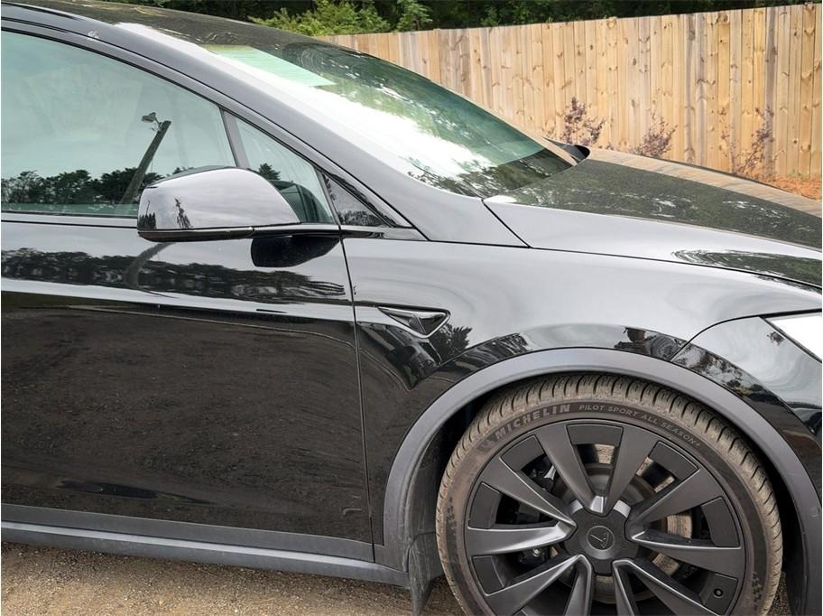 Tesla Model X  2022