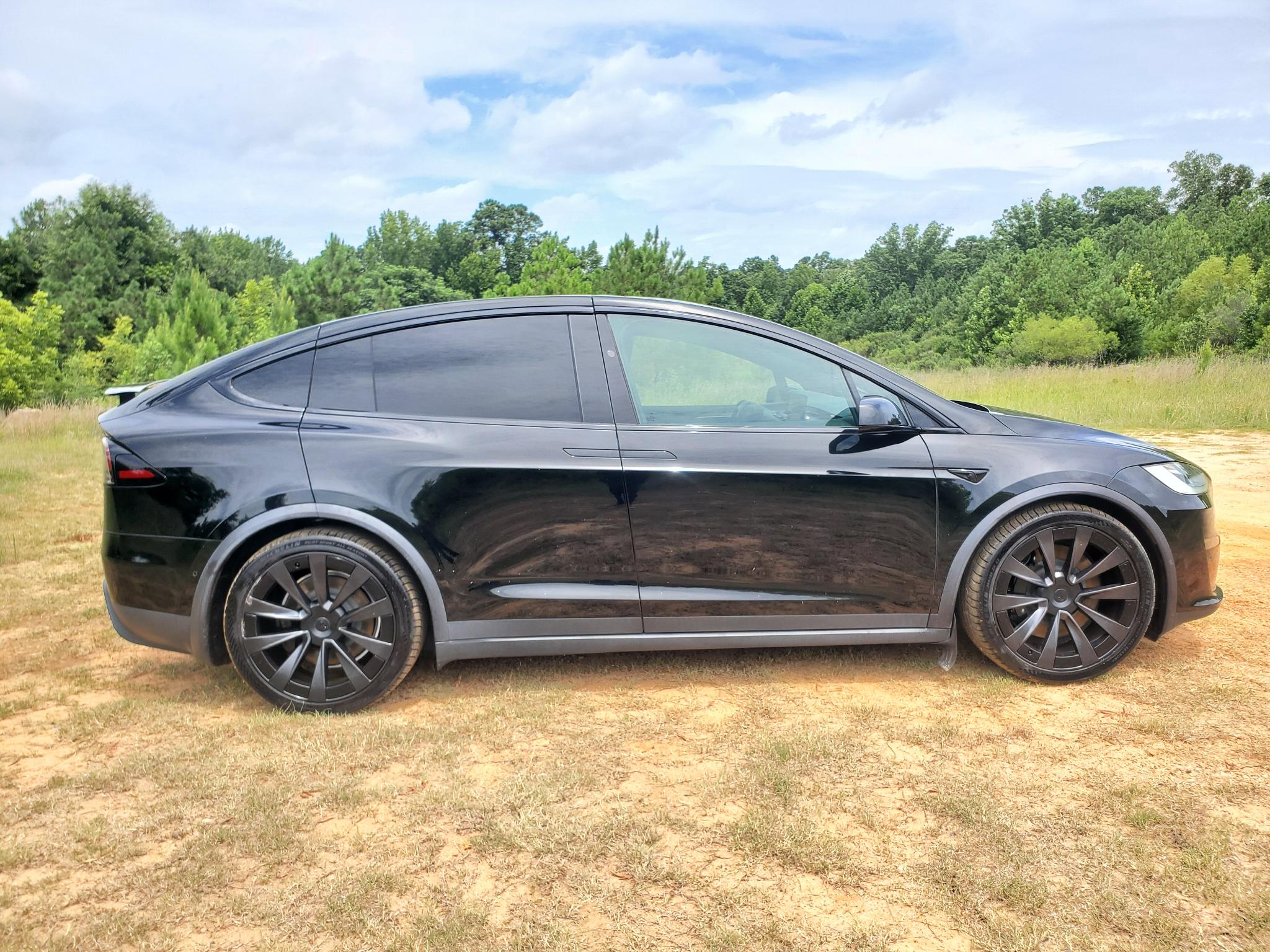 Tesla Model X  2022