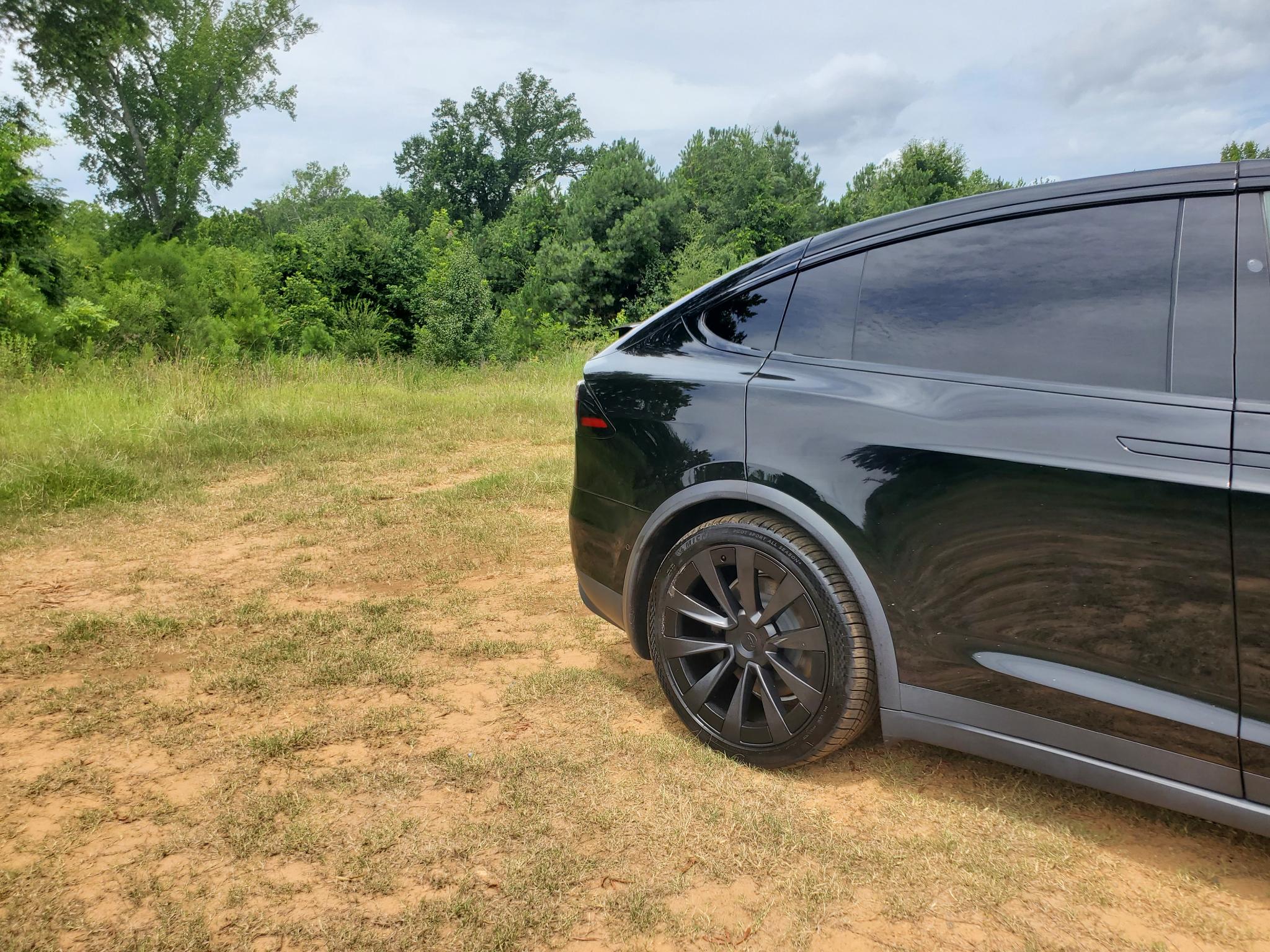 Tesla Model X  2022