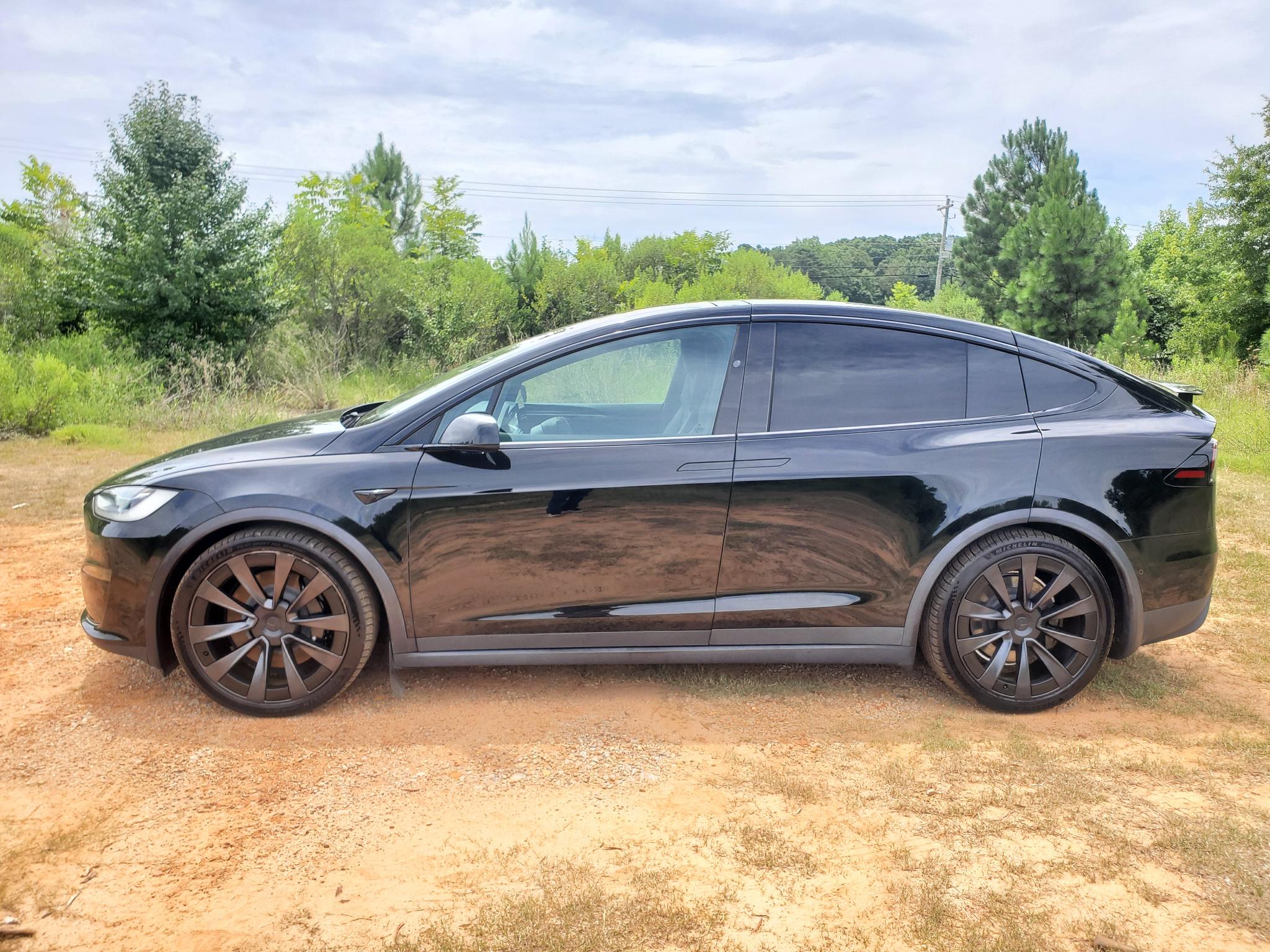 Tesla Model X  2022