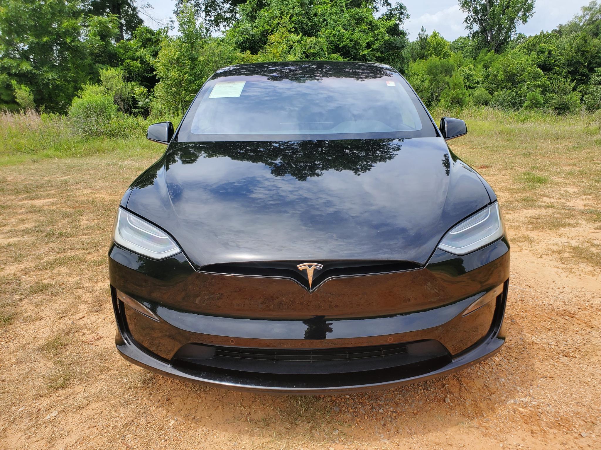 Tesla Model X  2022