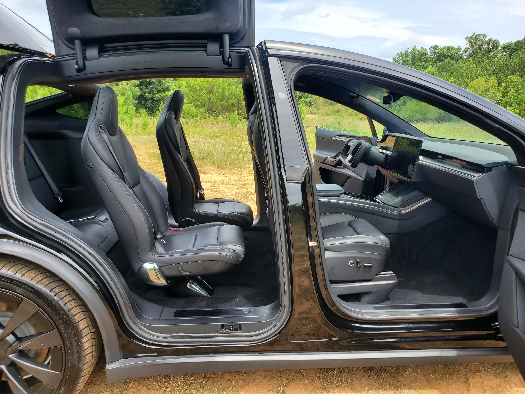 Tesla Model X  2022