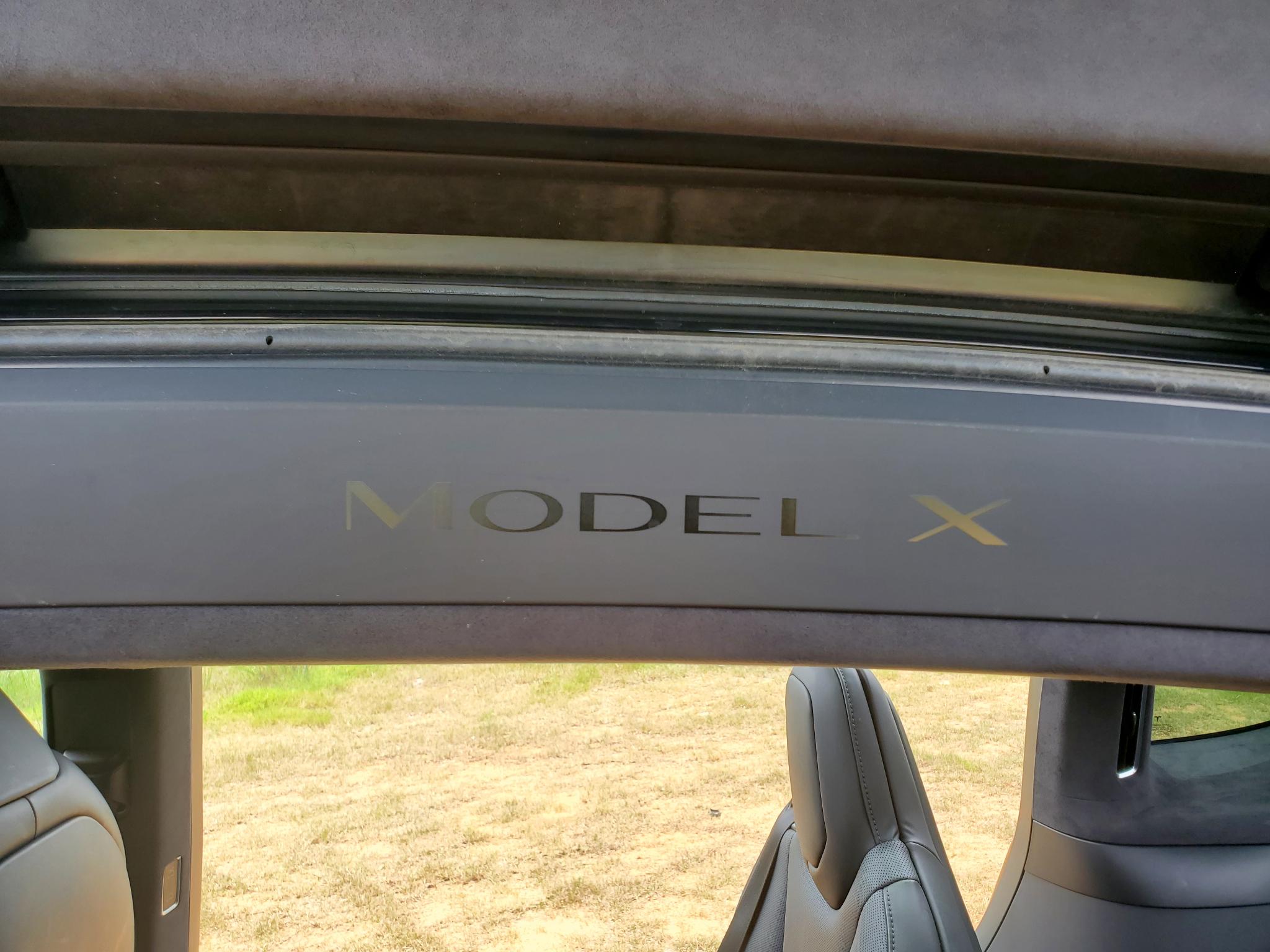 Tesla Model X  2022