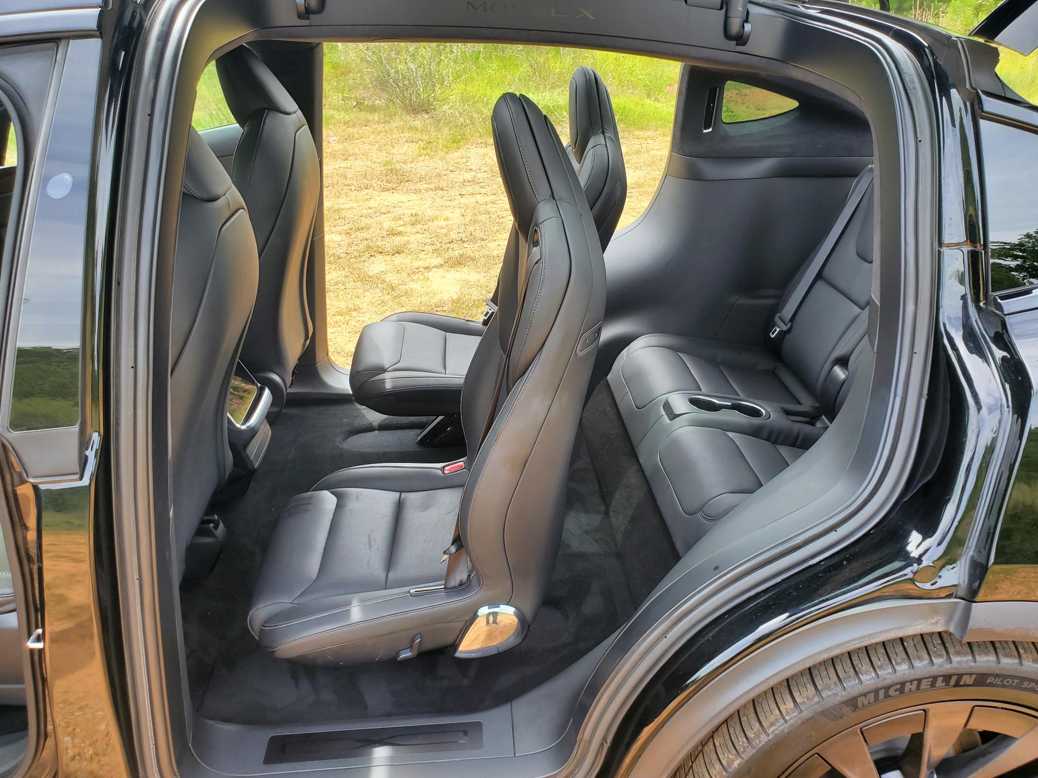 Tesla Model X  2022