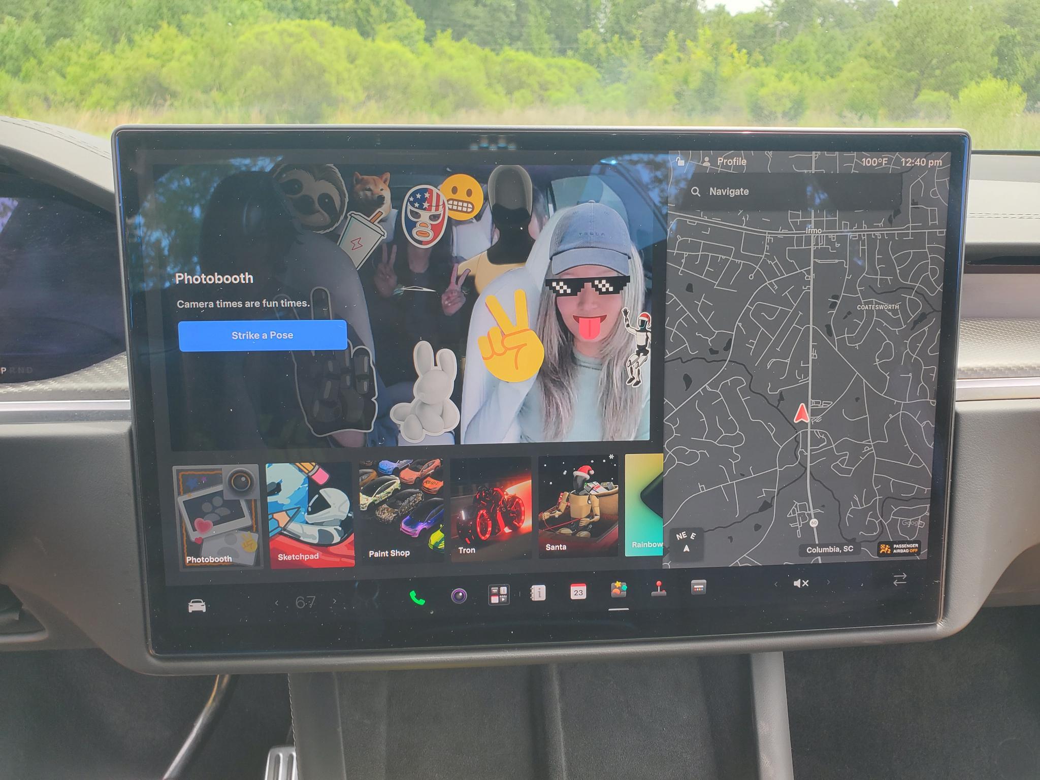 Tesla Model X  2022
