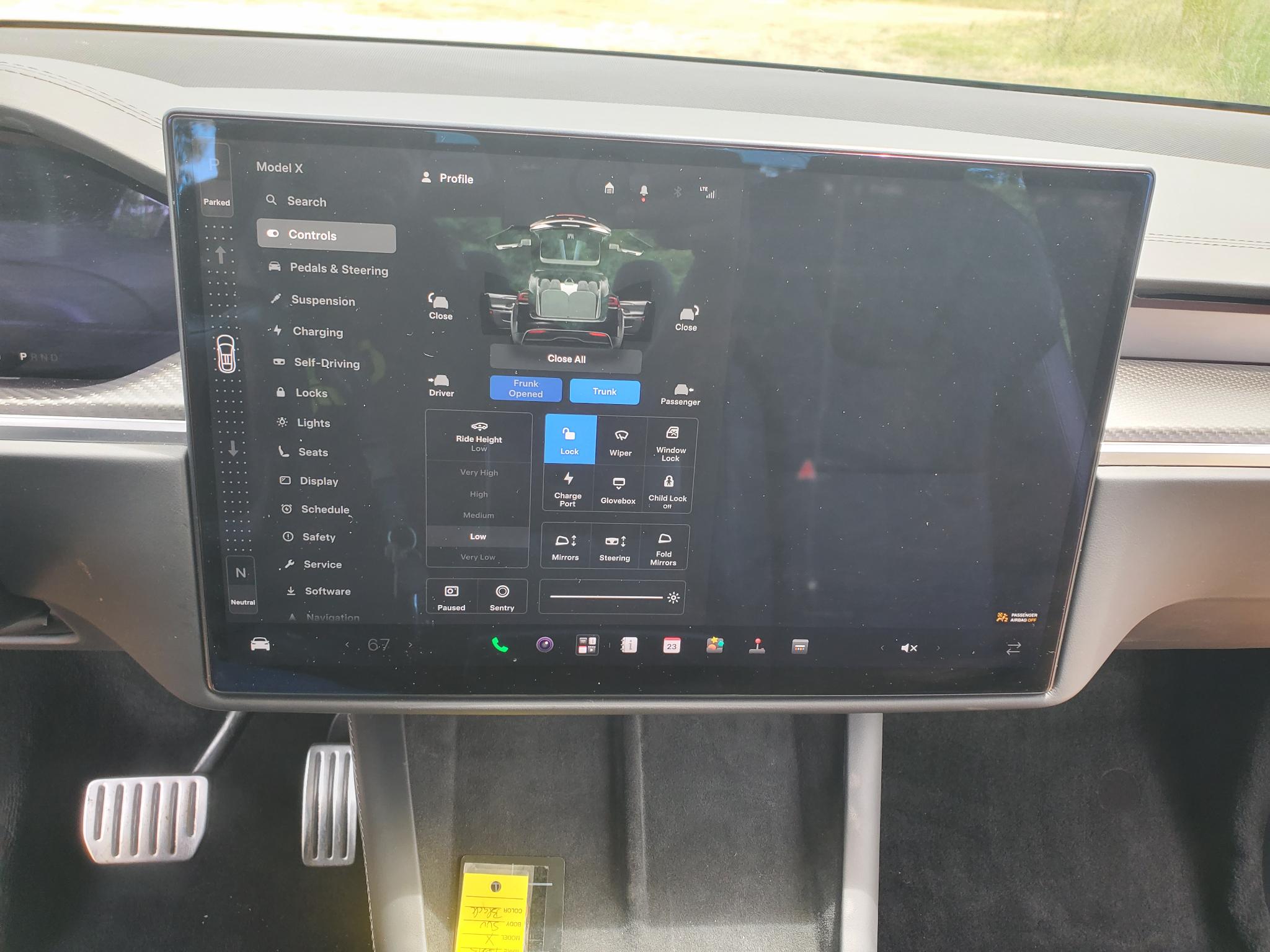 Tesla Model X  2022