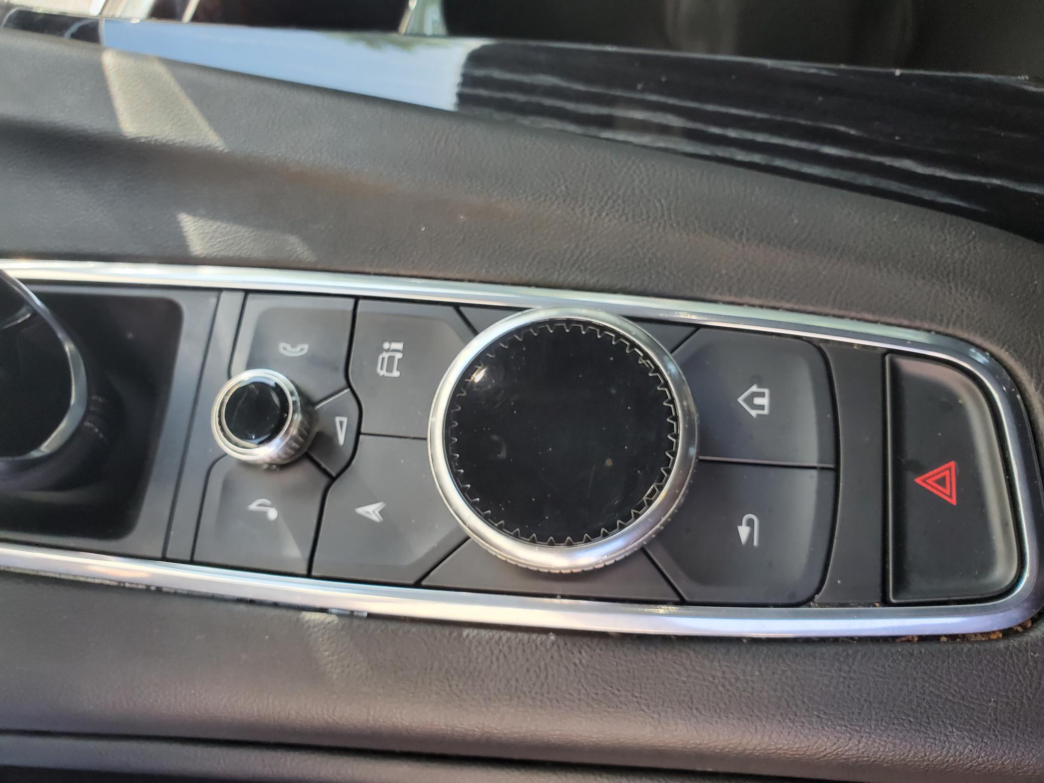 Cadillac Escalade  2021