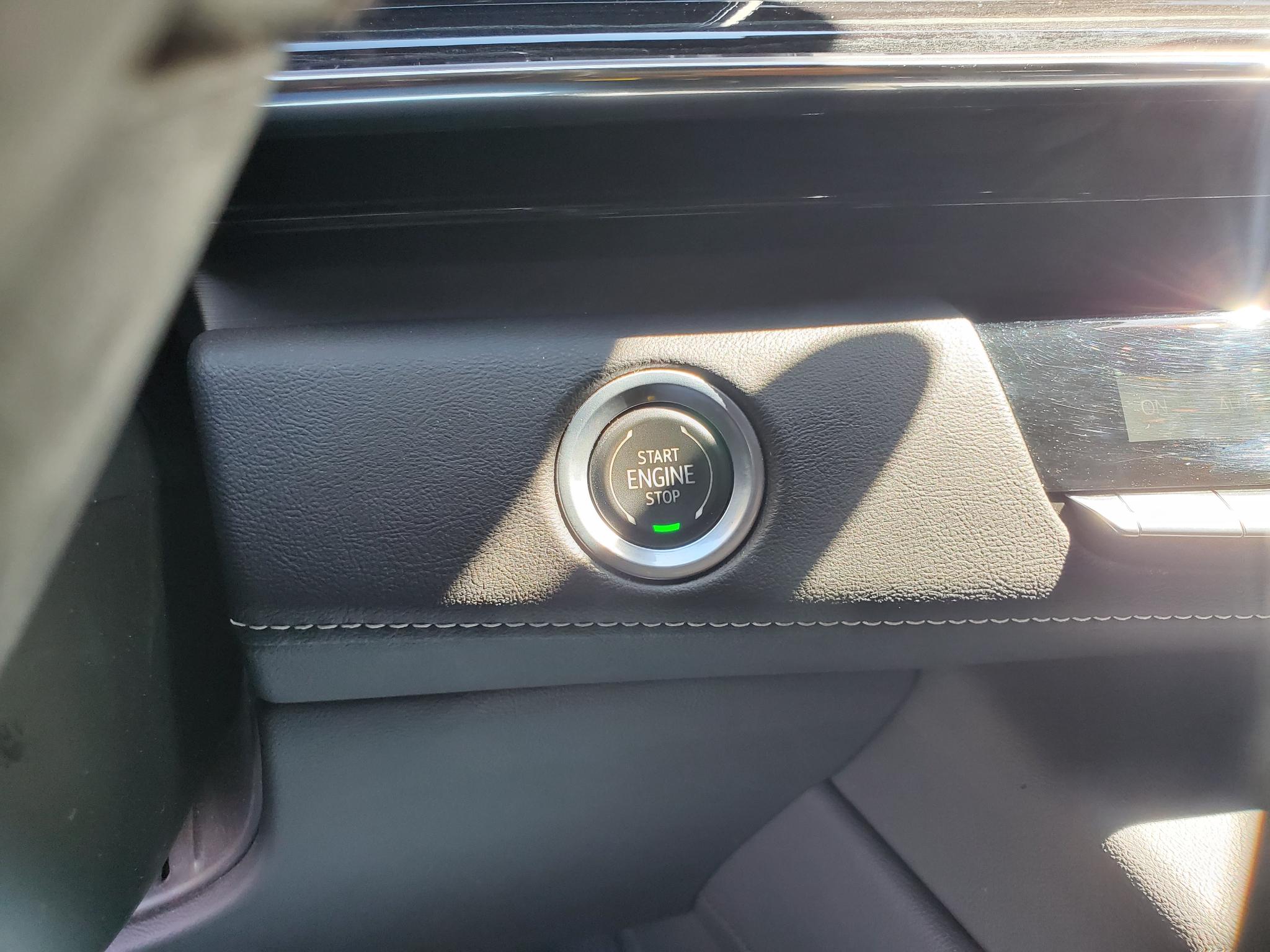 Cadillac Escalade  2021