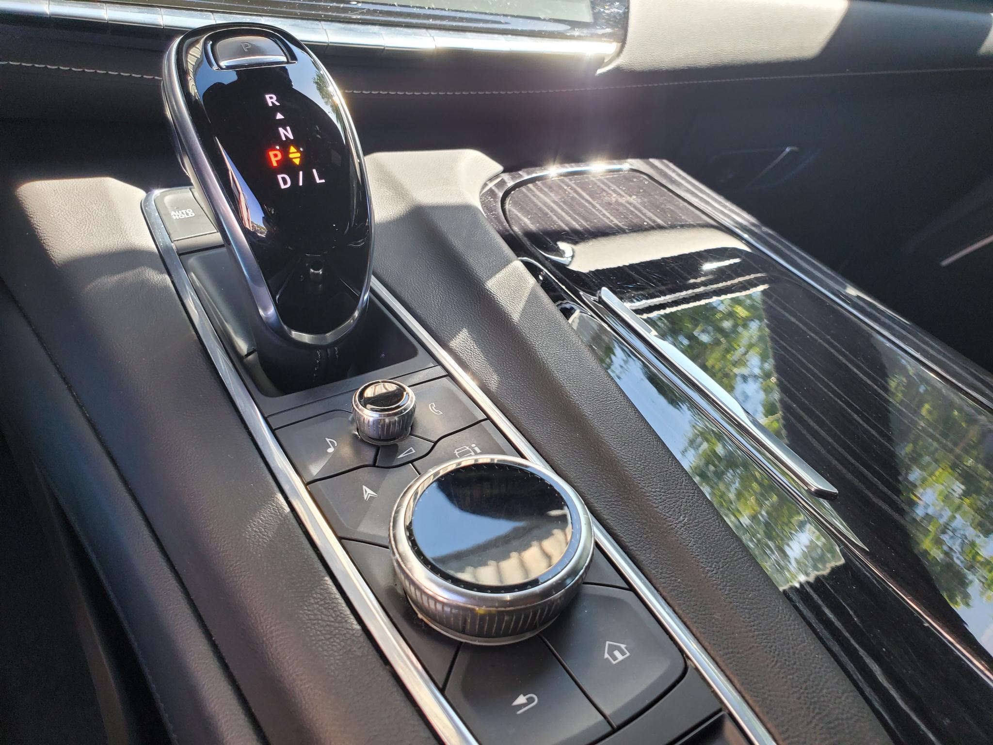 Cadillac Escalade  2021