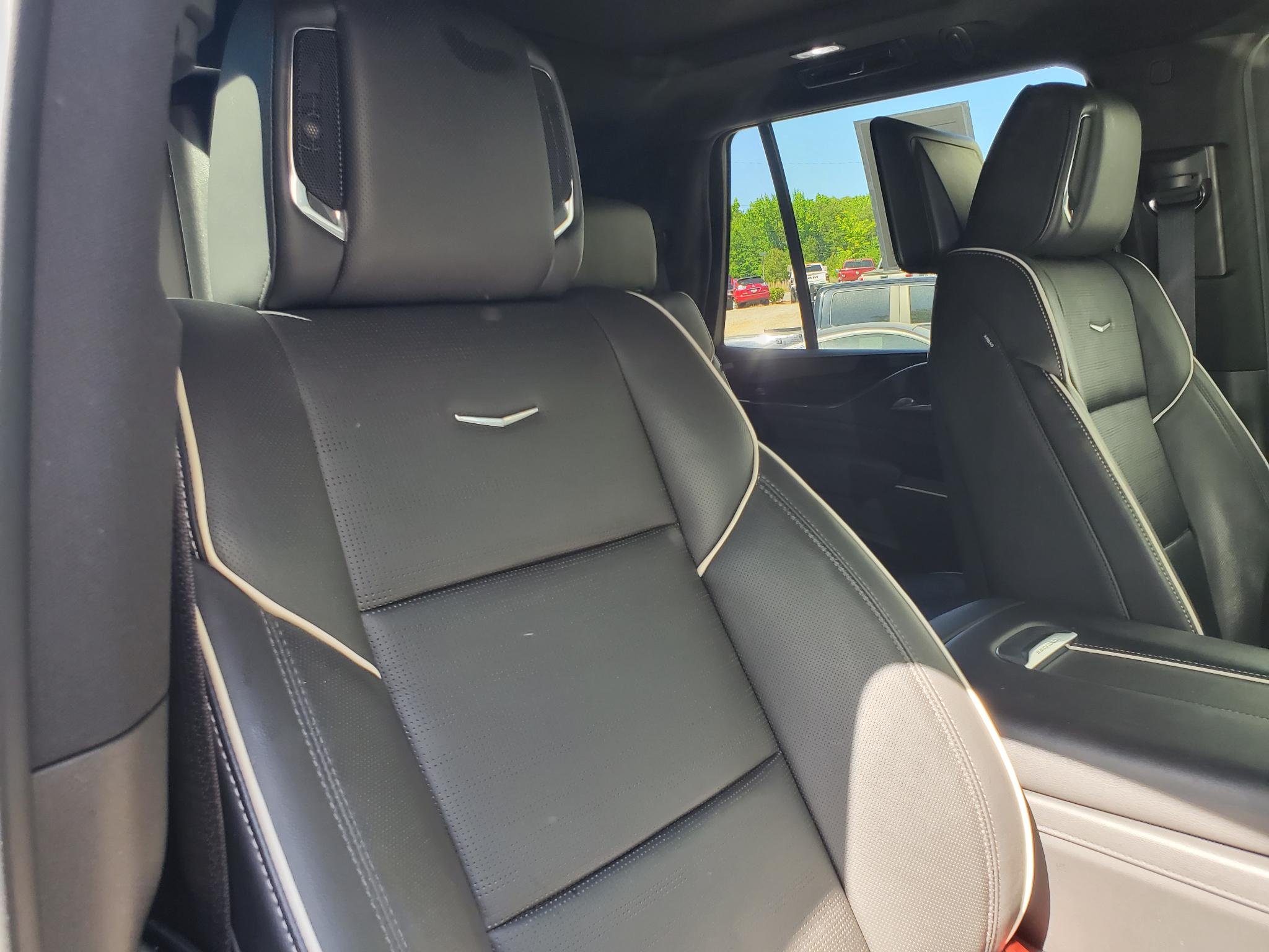Cadillac Escalade  2021