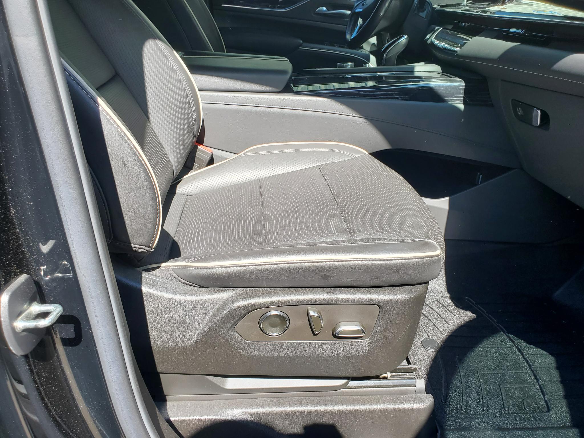 Cadillac Escalade  2021