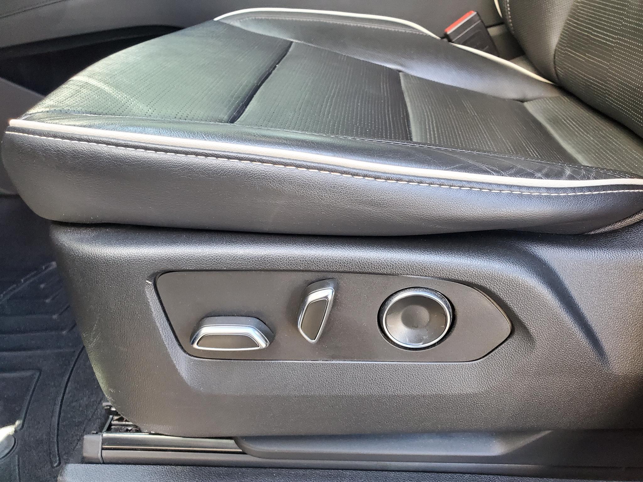 Cadillac Escalade  2021