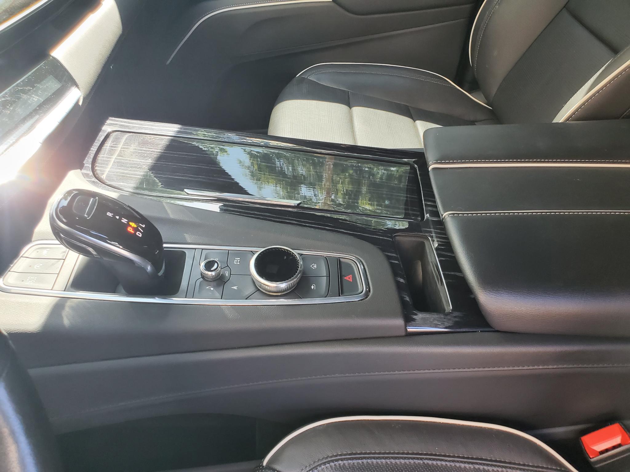 Cadillac Escalade  2021