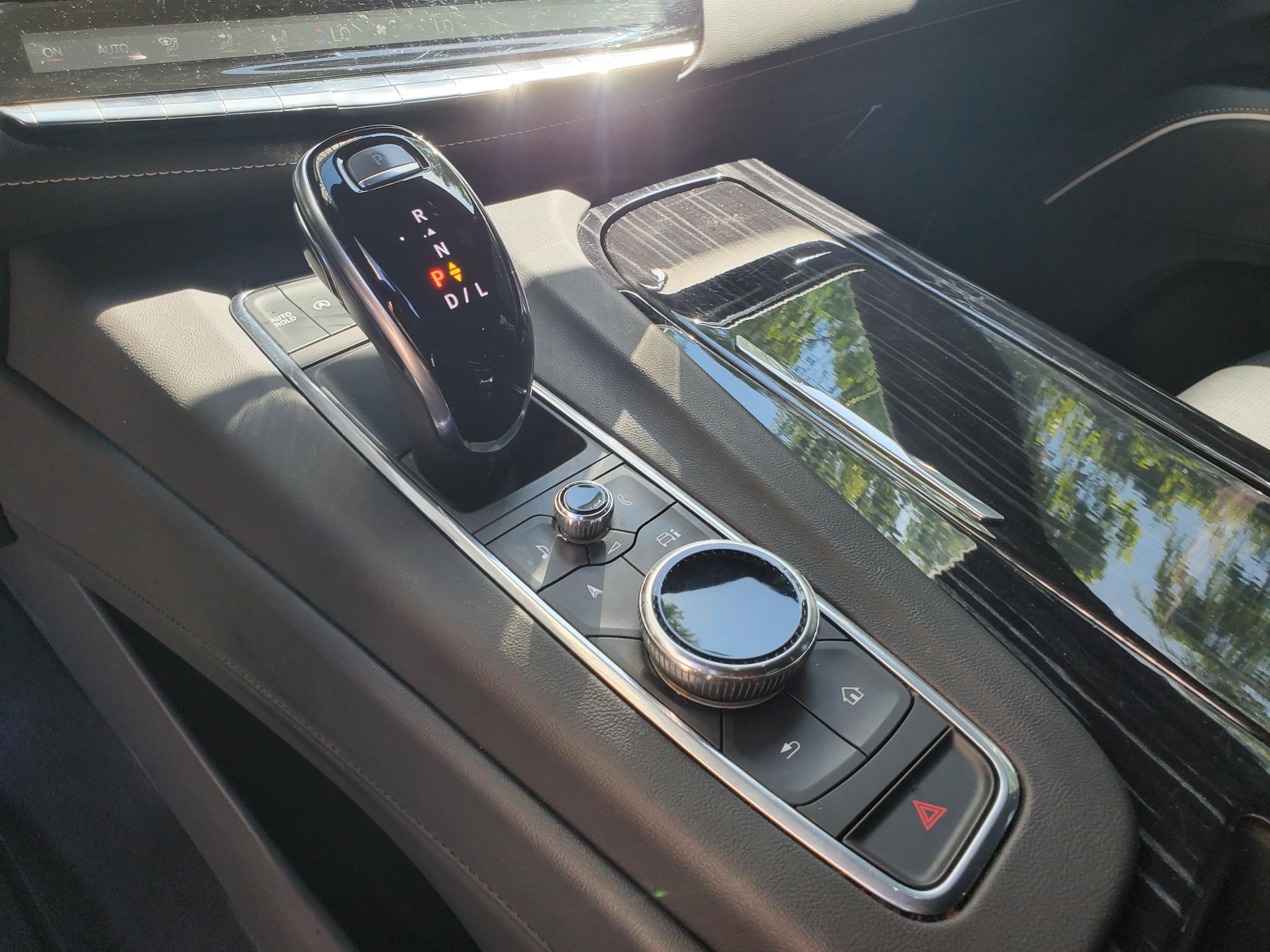 Cadillac Escalade  2021