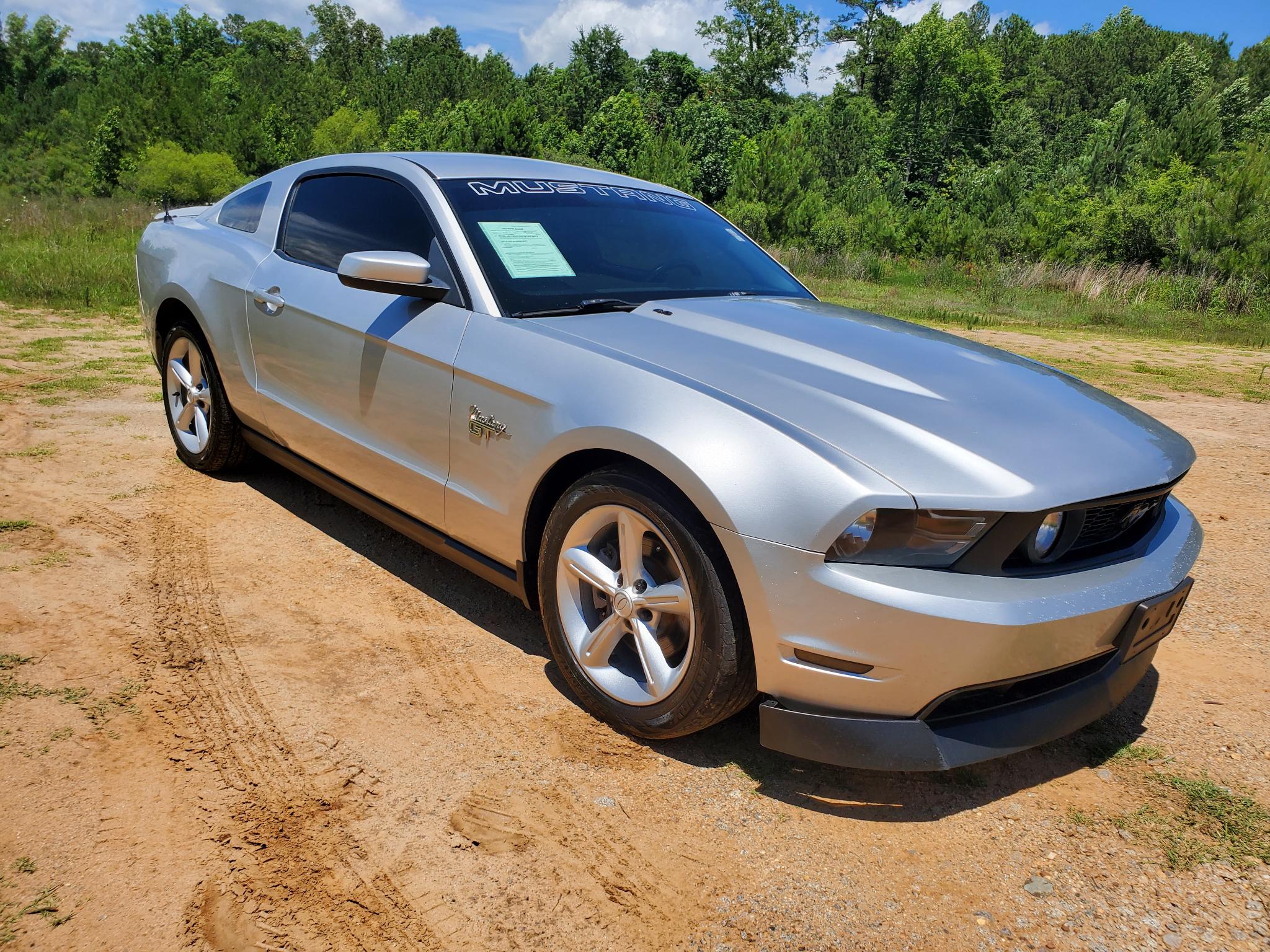 Ford Mustang  2010
