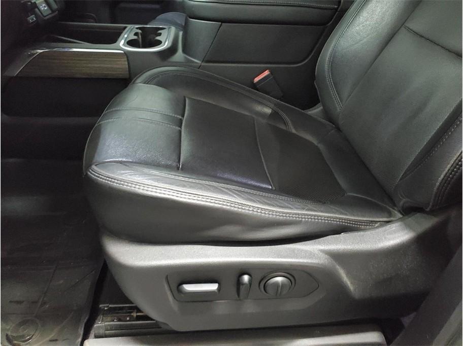 Chevrolet Silverado 1500 4WD Crew Cab 147" High Country 2019