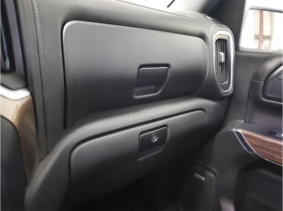 Chevrolet Silverado 1500 4WD Crew Cab 147" High Country 2019