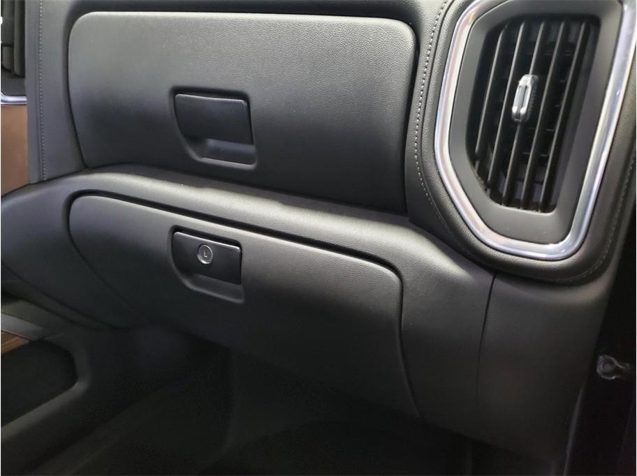 Chevrolet Silverado 1500 4WD Crew Cab 147" High Country 2019