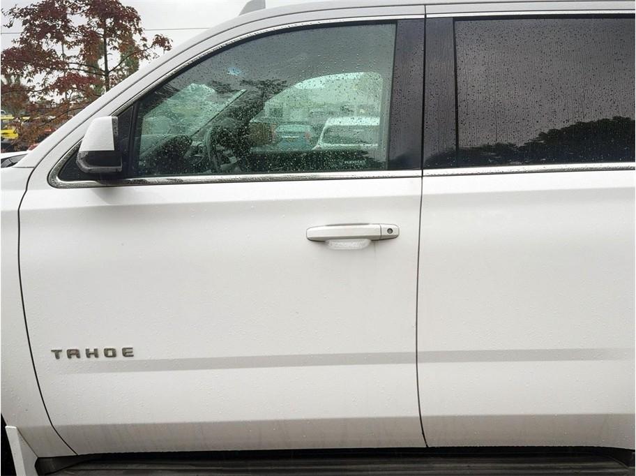 Chevrolet Tahoe 4WD 4dr LT 2016