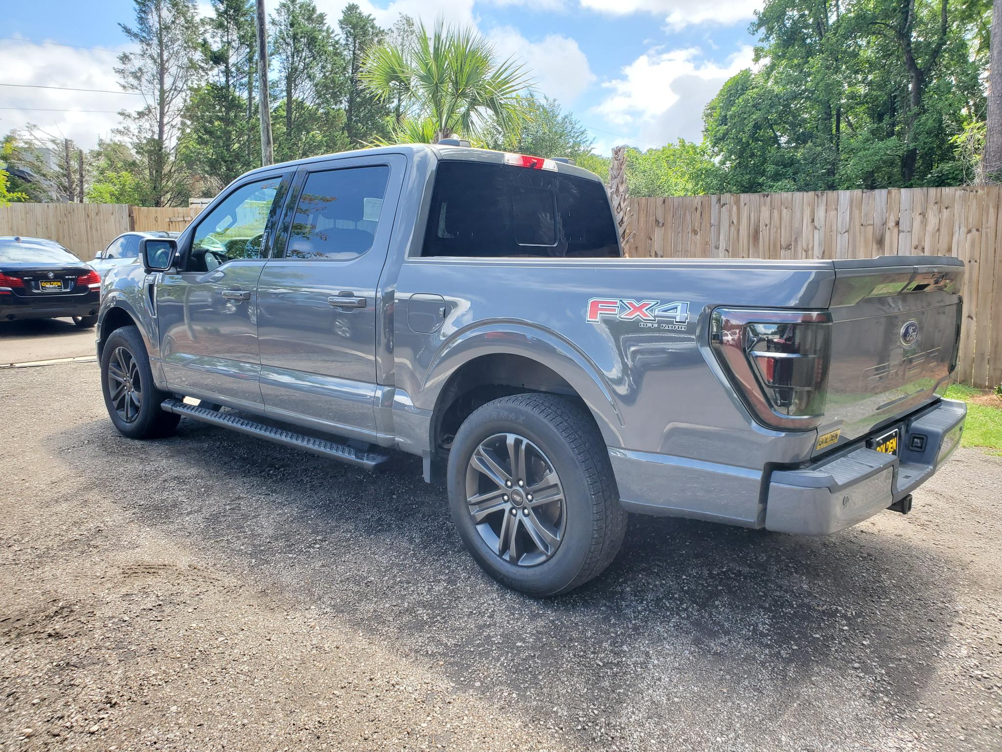 Ford F-150  2021