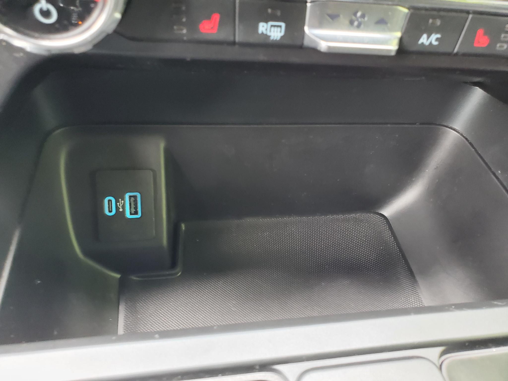 Ford F-150  2021
