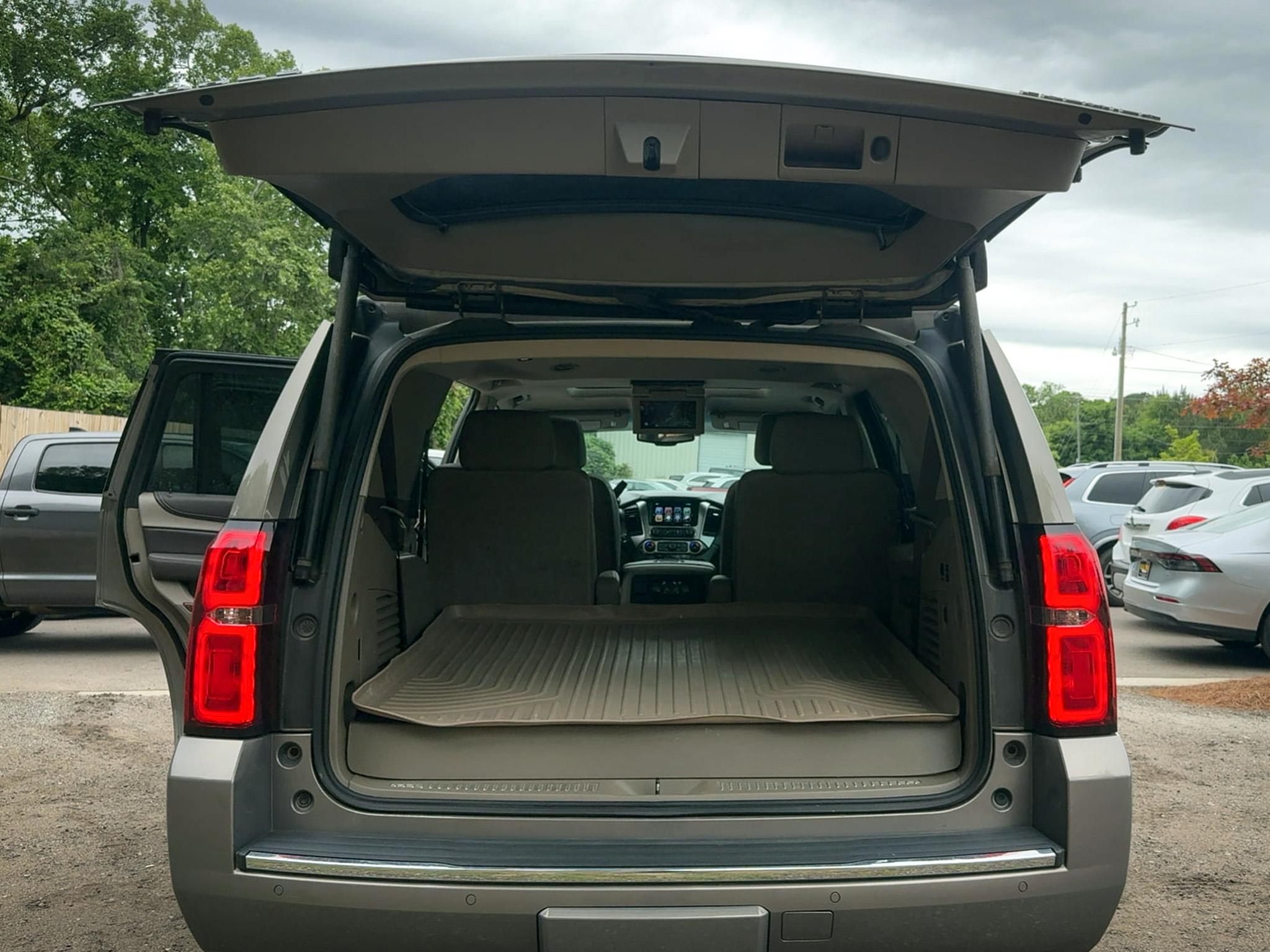 Chevrolet Tahoe 4WD 4dr Premier 2019