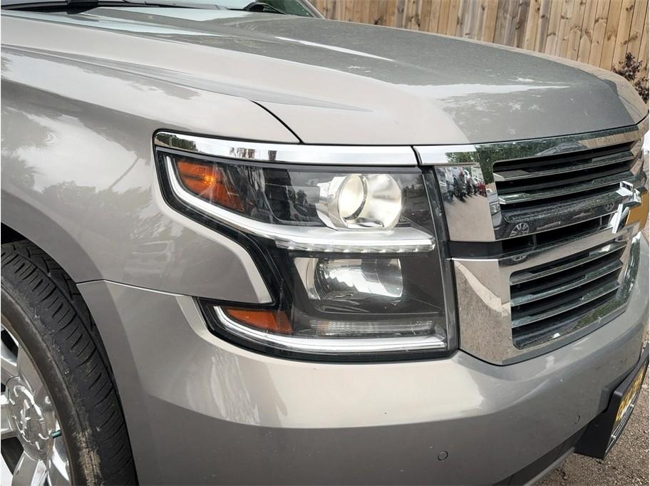 Chevrolet Tahoe 4WD 4dr Premier 2019