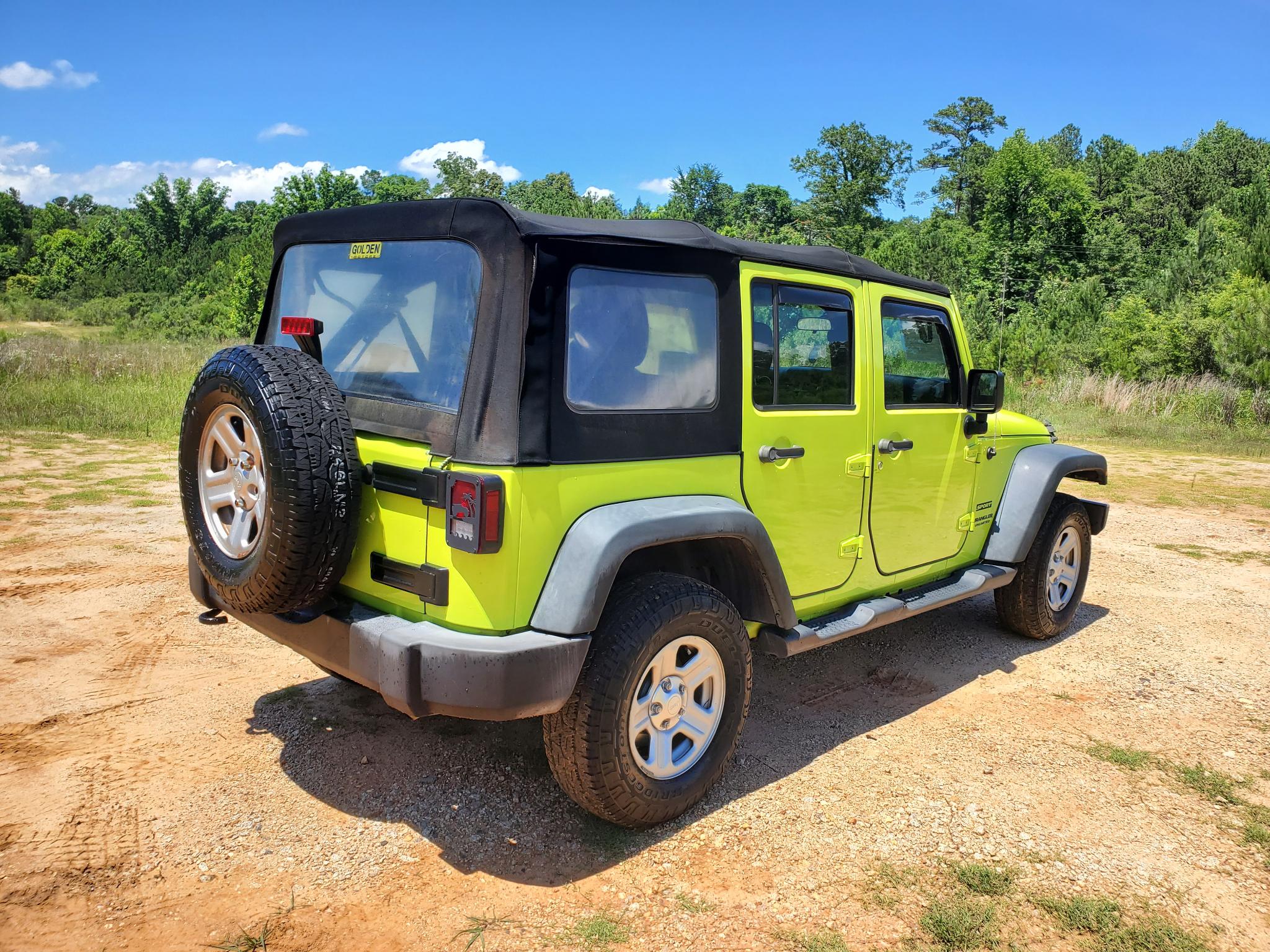 Jeep Wrangler Unlimited 4WD 4dr Sport 2016