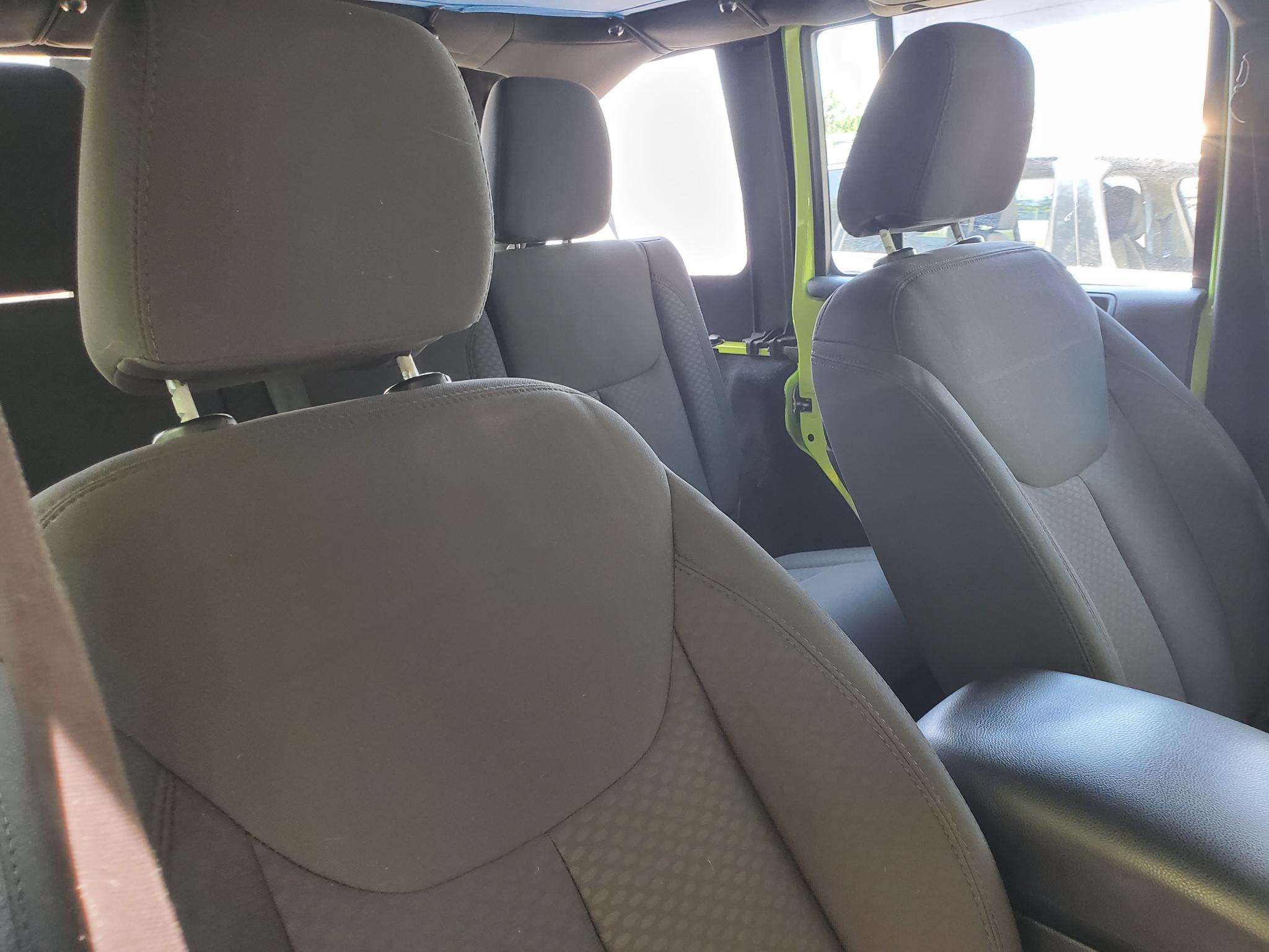 Jeep Wrangler Unlimited 4WD 4dr Sport 2016