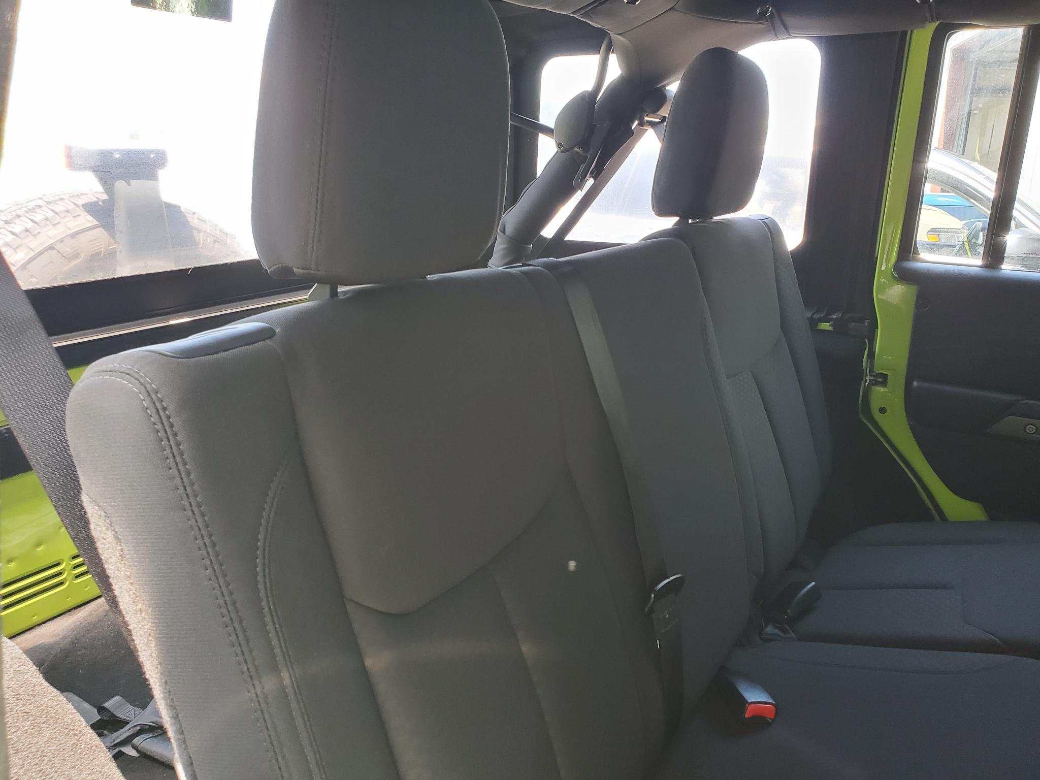 Jeep Wrangler Unlimited 4WD 4dr Sport 2016