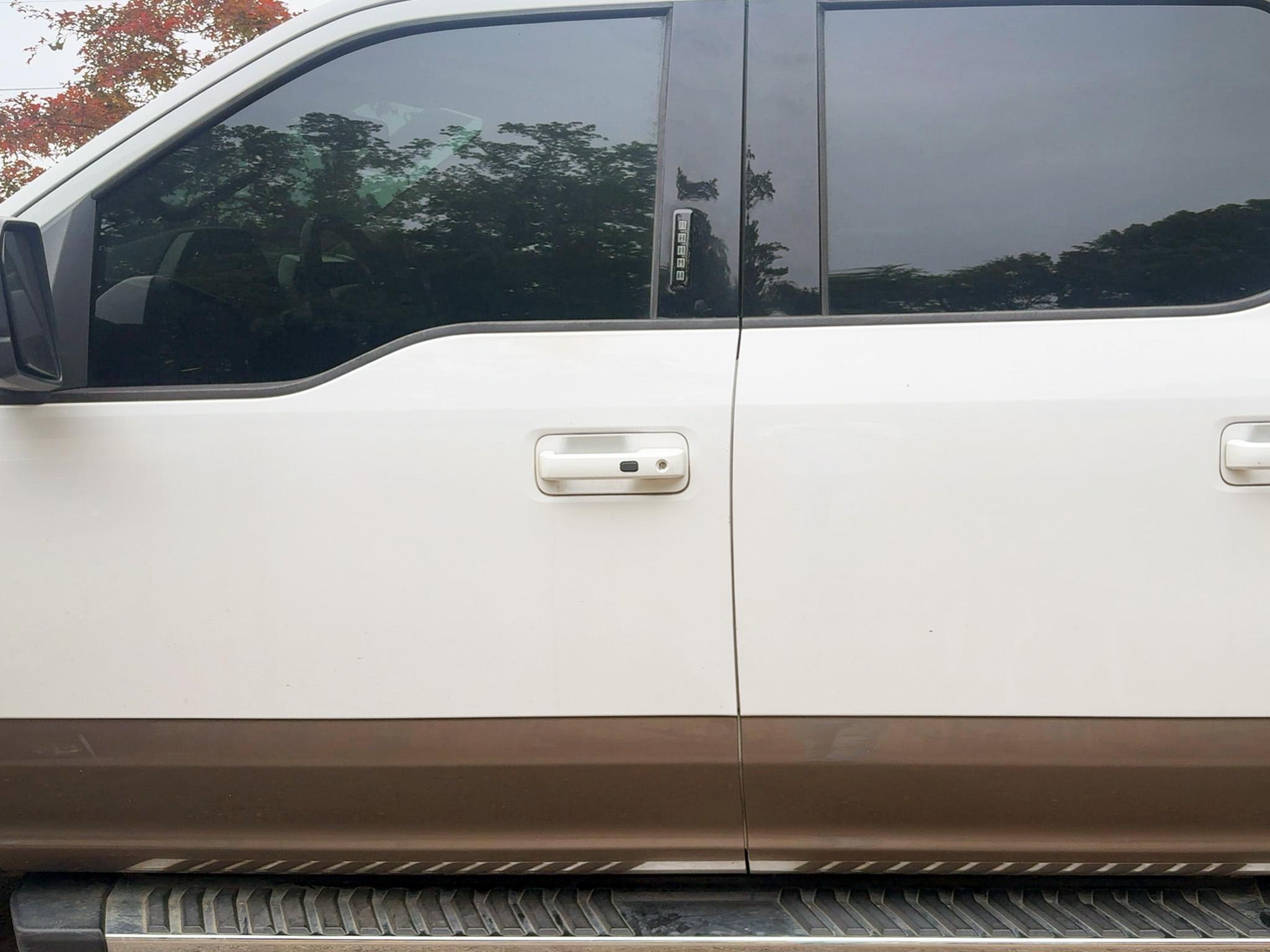 Ford F-150 2WD SuperCrew 157" Lariat 2015