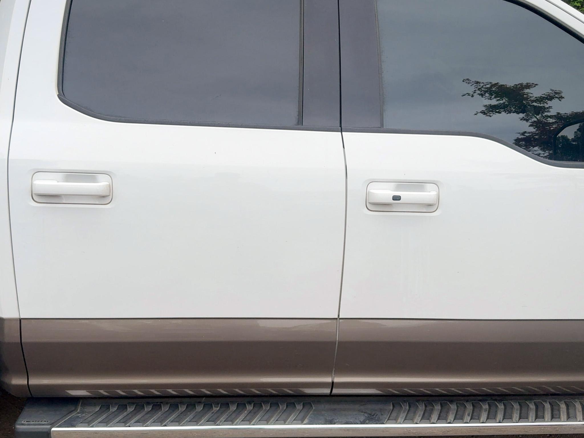 Ford F-150 2WD SuperCrew 157" Lariat 2015