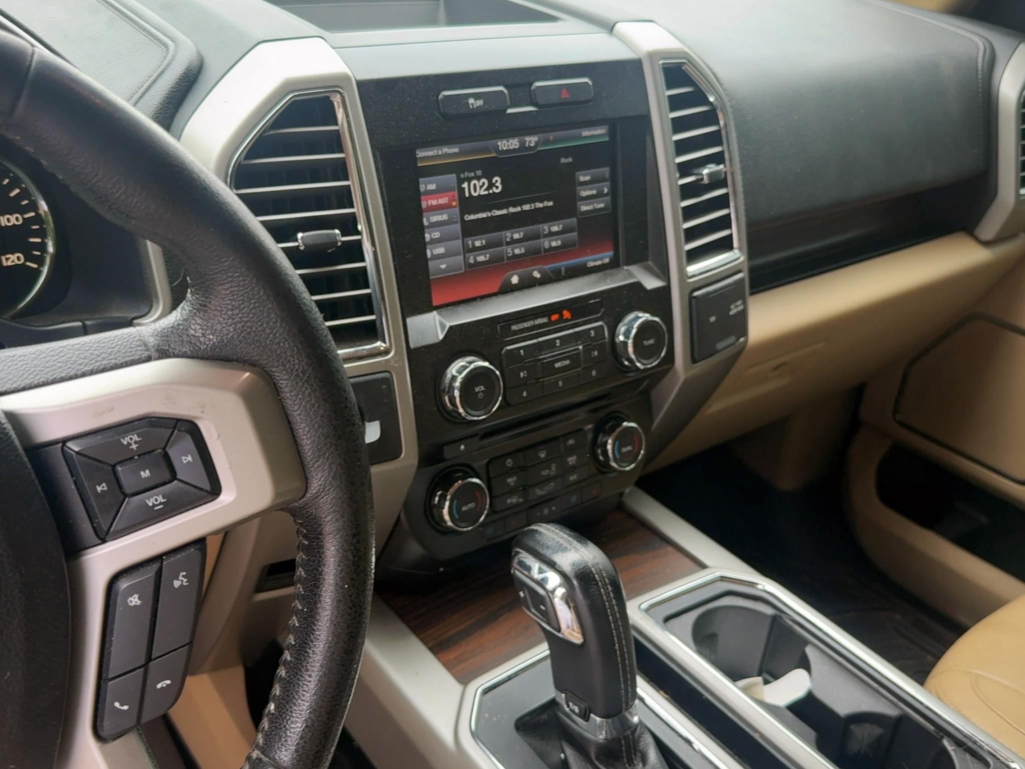 Ford F-150 2WD SuperCrew 157" Lariat 2015