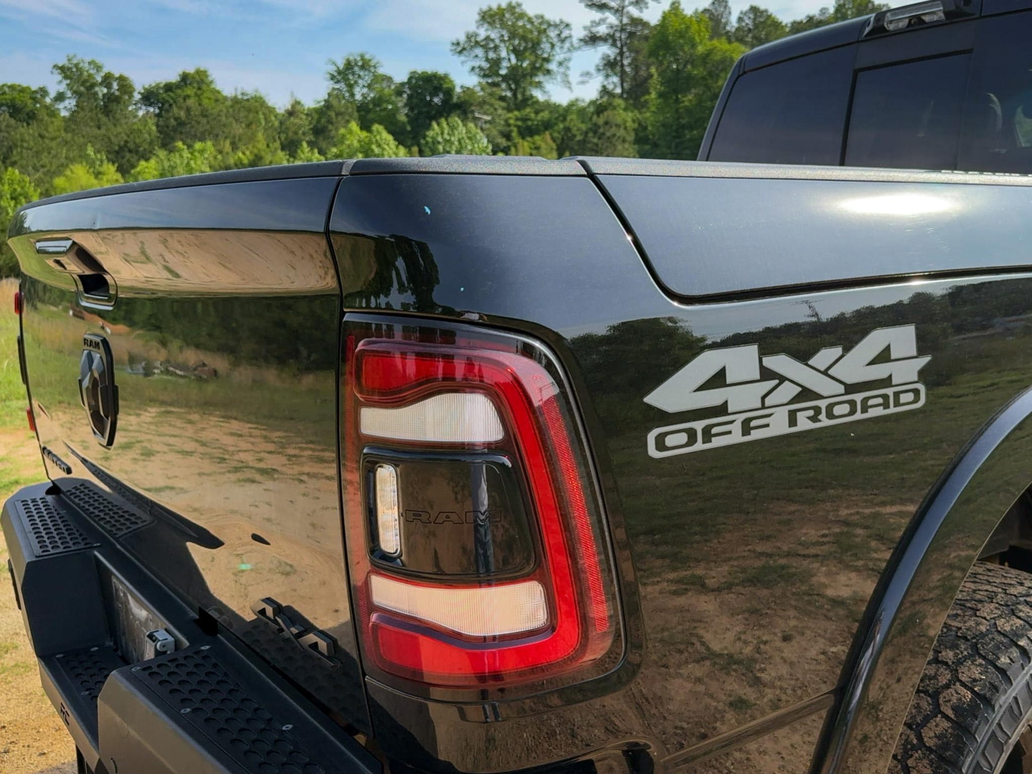 RAM 2500 Limited 4x4 Crew Cab 6'4" Box 2022