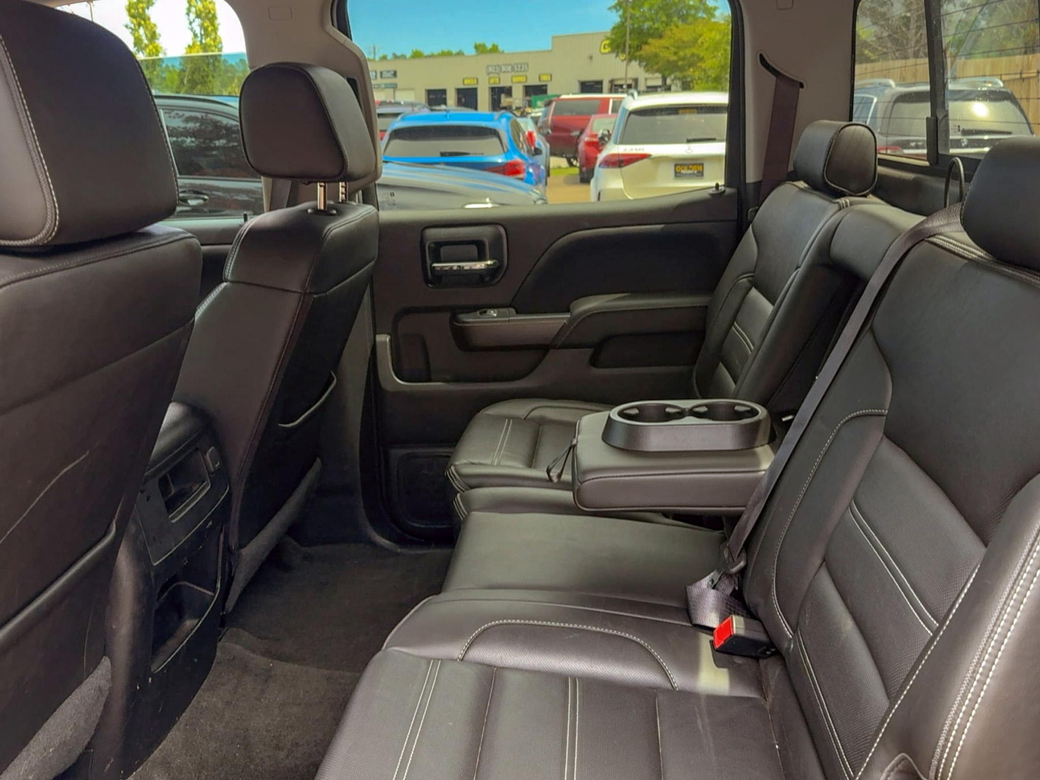 GMC Sierra 1500 4WD Crew Cab 143.5" Denali 2017