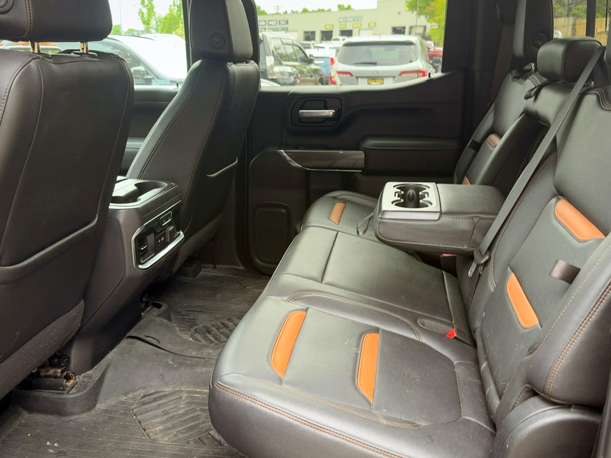 GMC Sierra 1500 4WD Crew Cab 147" AT4 2021