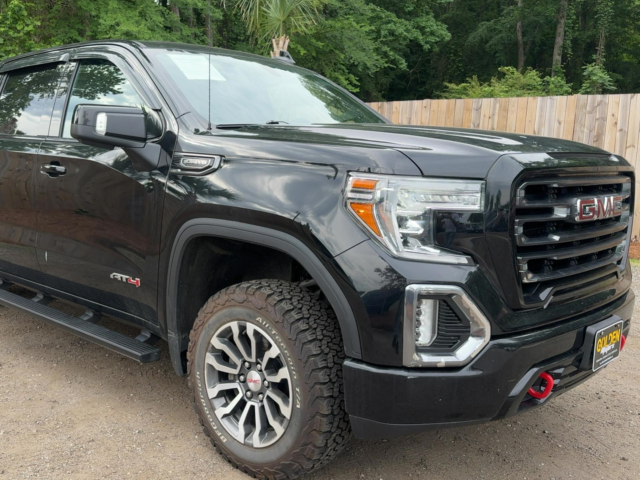 GMC Sierra 1500 4WD Crew Cab 147" AT4 2021