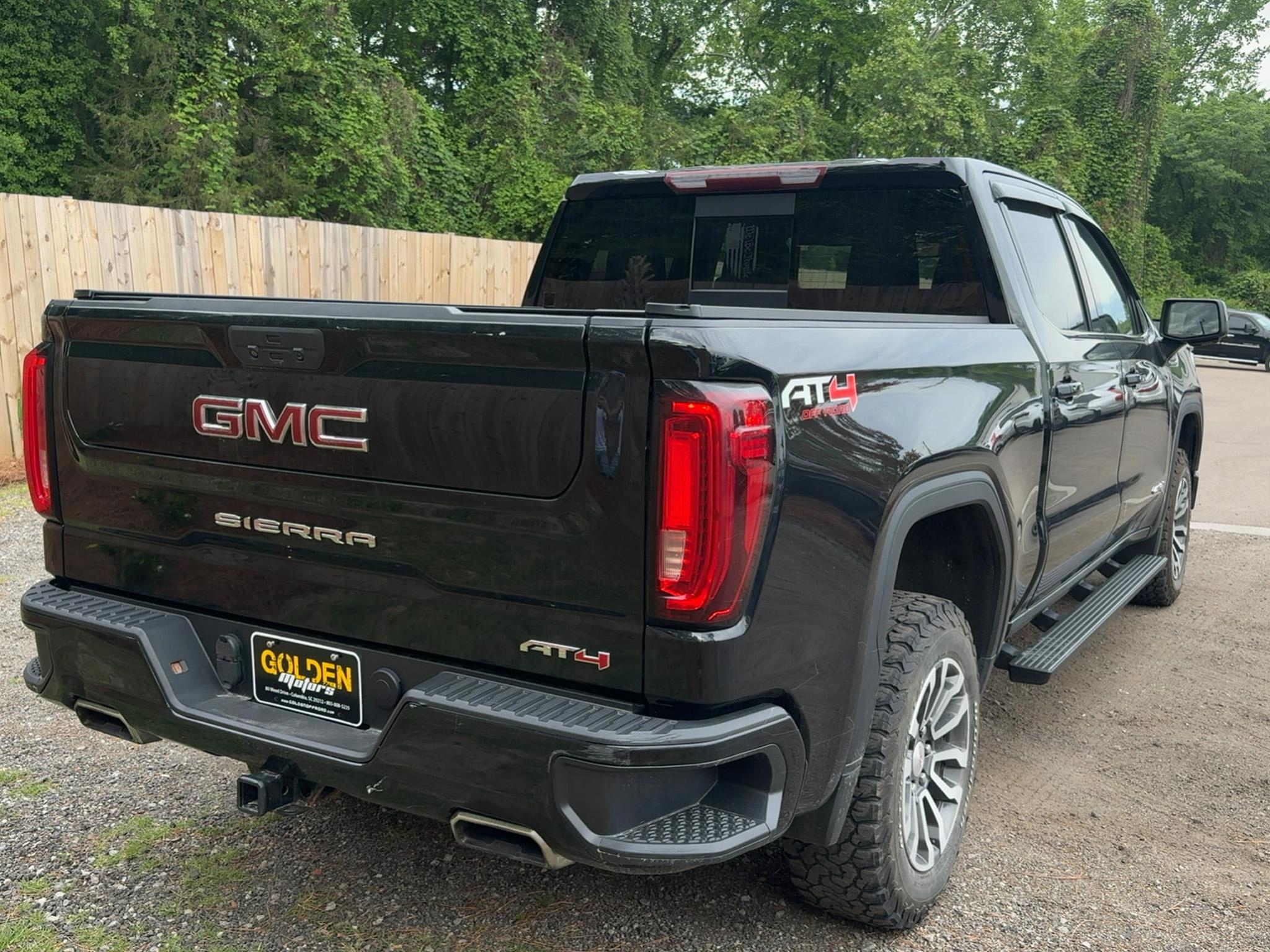 GMC Sierra 1500 4WD Crew Cab 147" AT4 2021