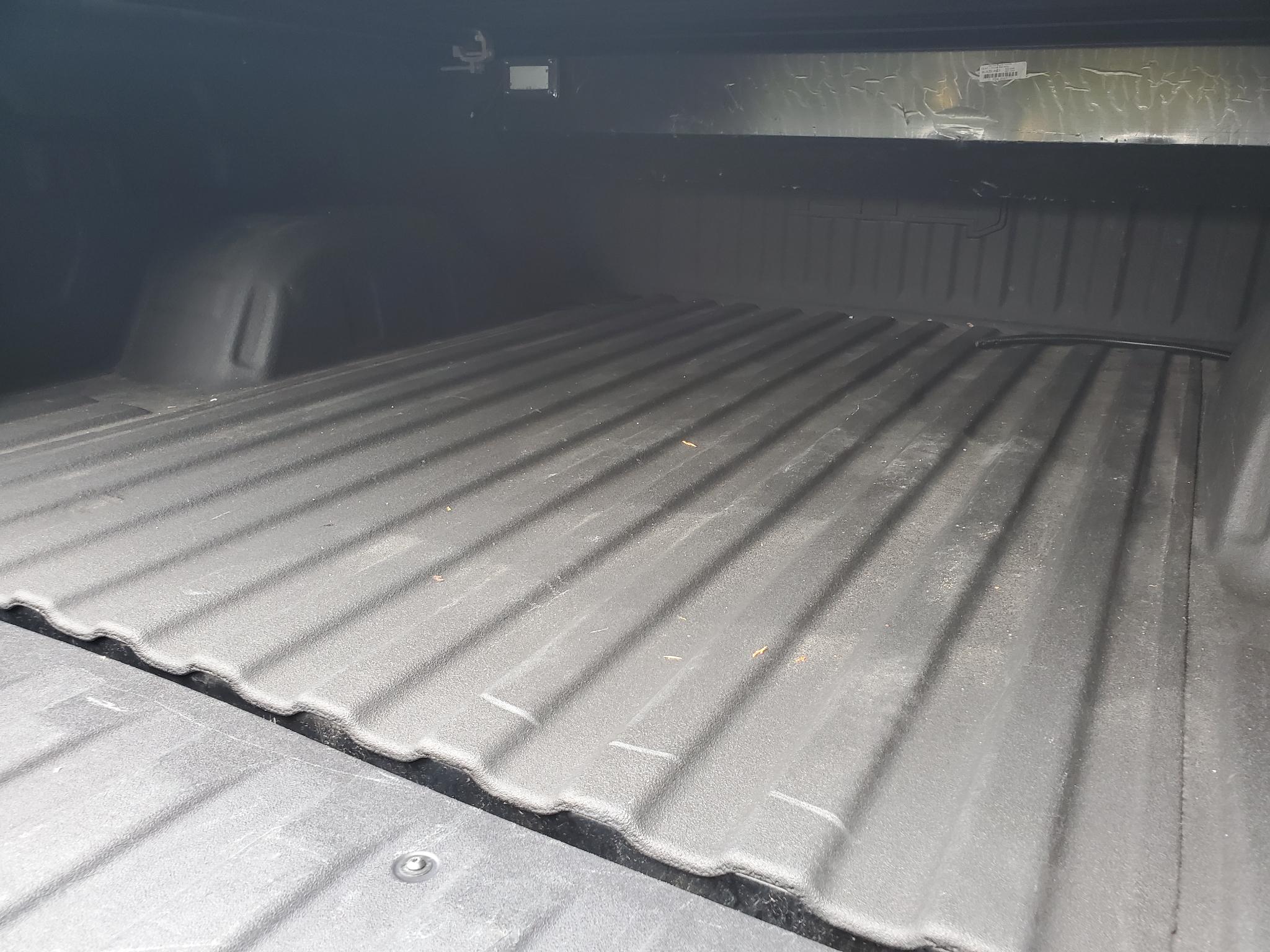 GMC Sierra 1500 4WD Crew Cab 147" AT4 2021