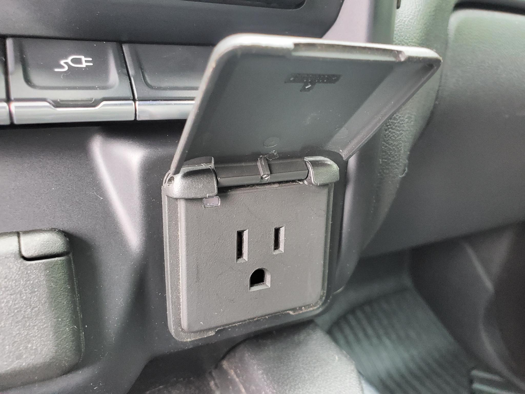 GMC Sierra 1500 4WD Crew Cab 147" AT4 2021