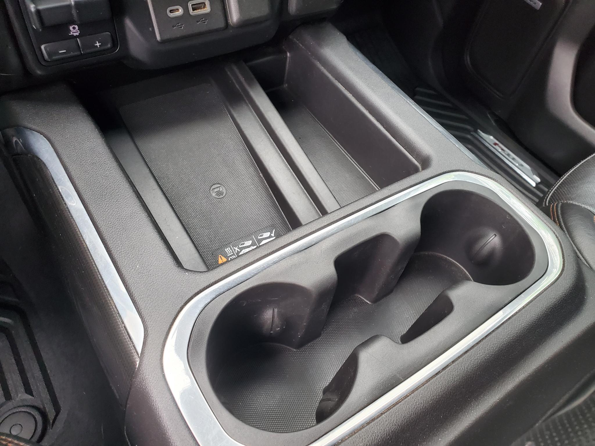 GMC Sierra 1500 4WD Crew Cab 147" AT4 2021