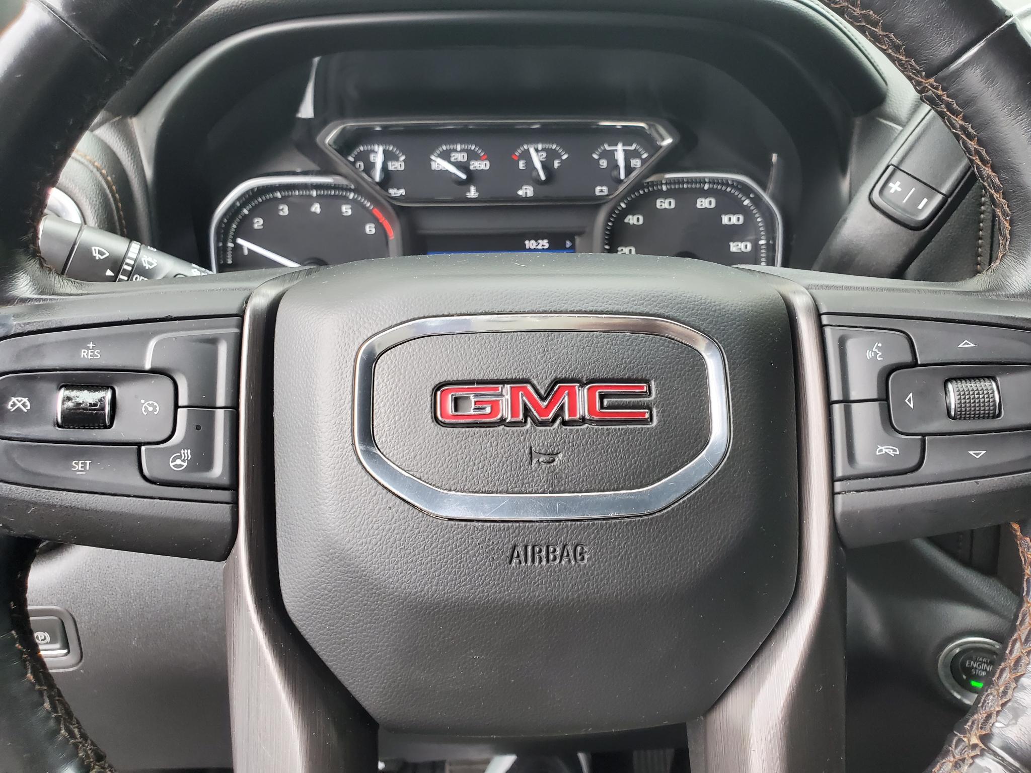 GMC Sierra 1500 4WD Crew Cab 147" AT4 2021
