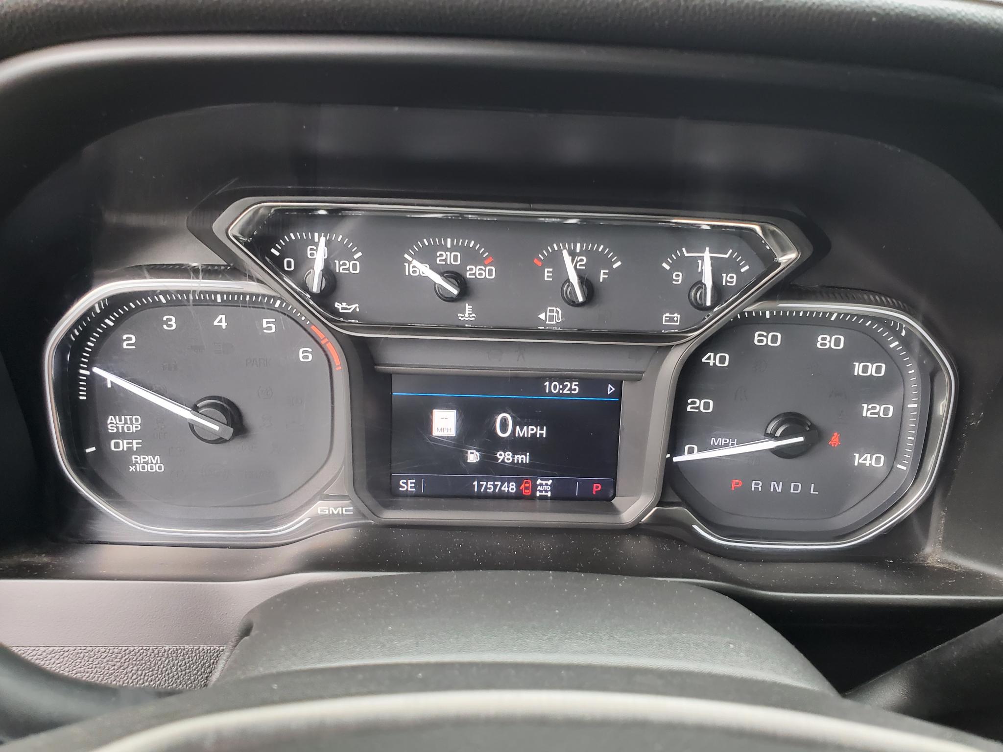 GMC Sierra 1500 4WD Crew Cab 147" AT4 2021